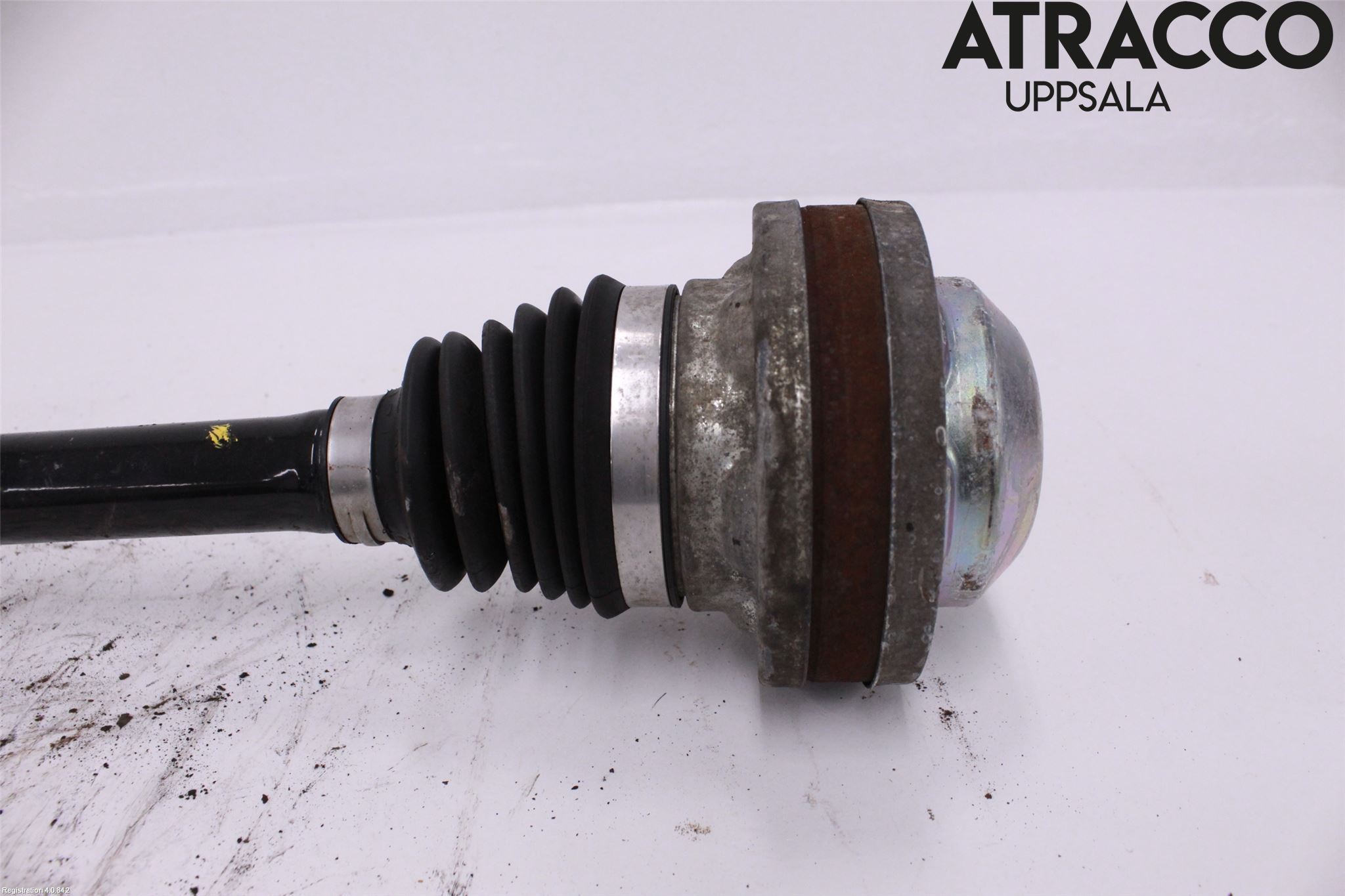Volkswagen VW CADDY 11-15 Drivaxel Fram Vänster