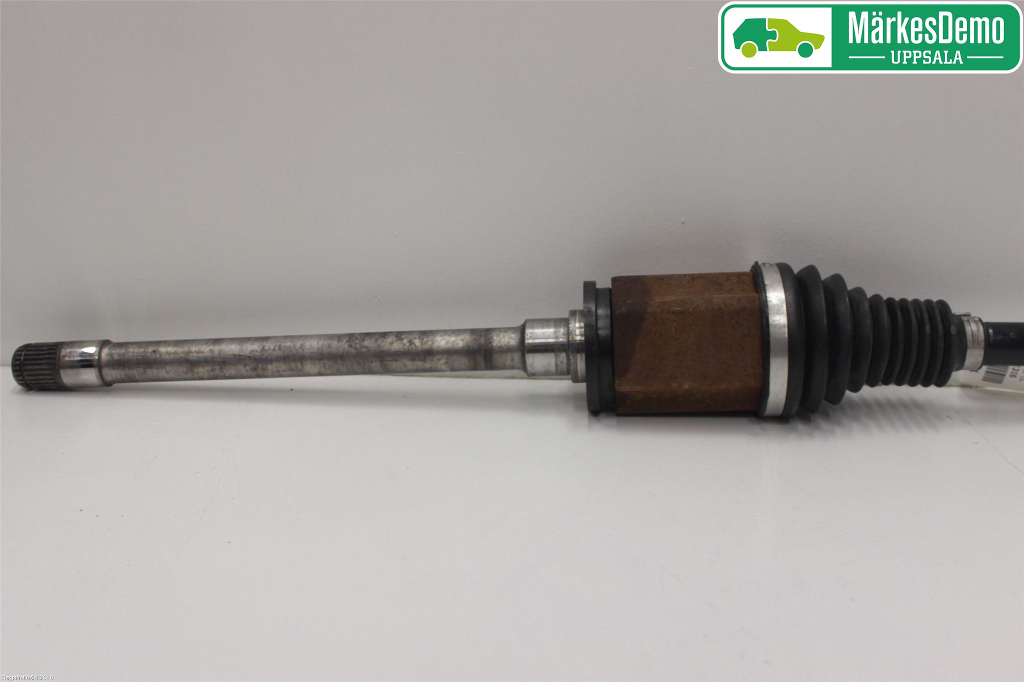 BMW 3 GT F34 13-19 Drivaxel Fram Höger