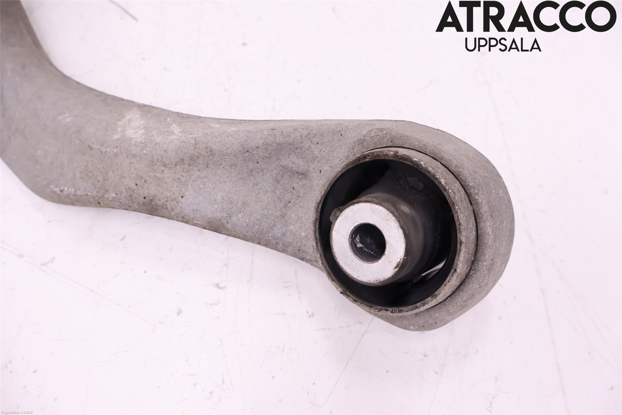 BMW 5 F10/F11/F18 09-17 Bärarm Fram Undre Hö