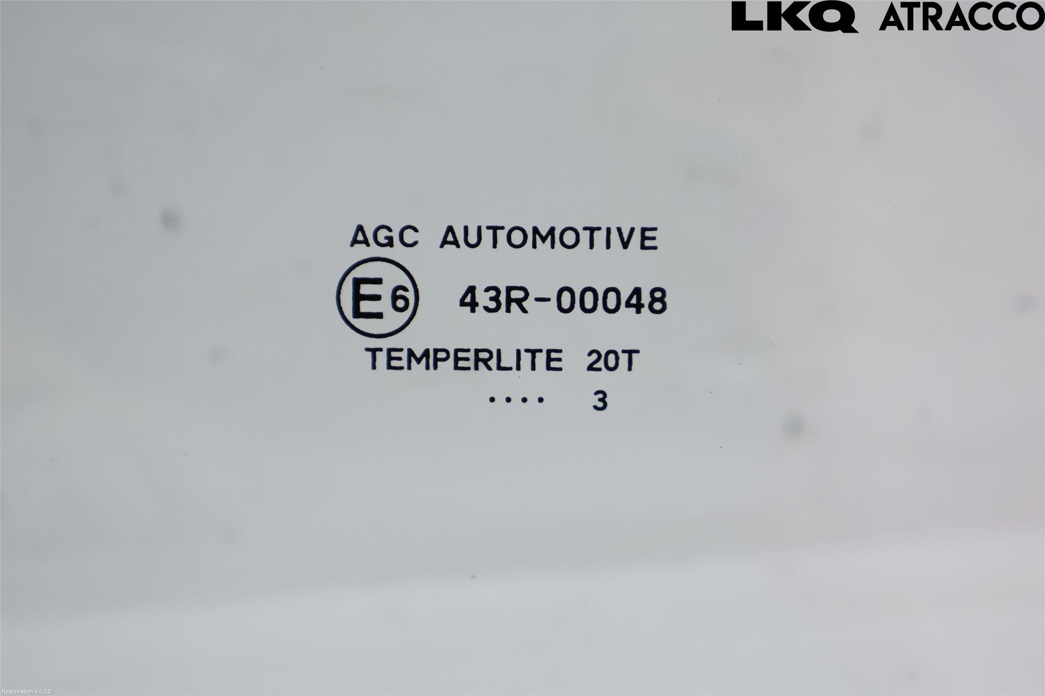 Toyota YARIS XP21 20- Dörruta Bak Höger