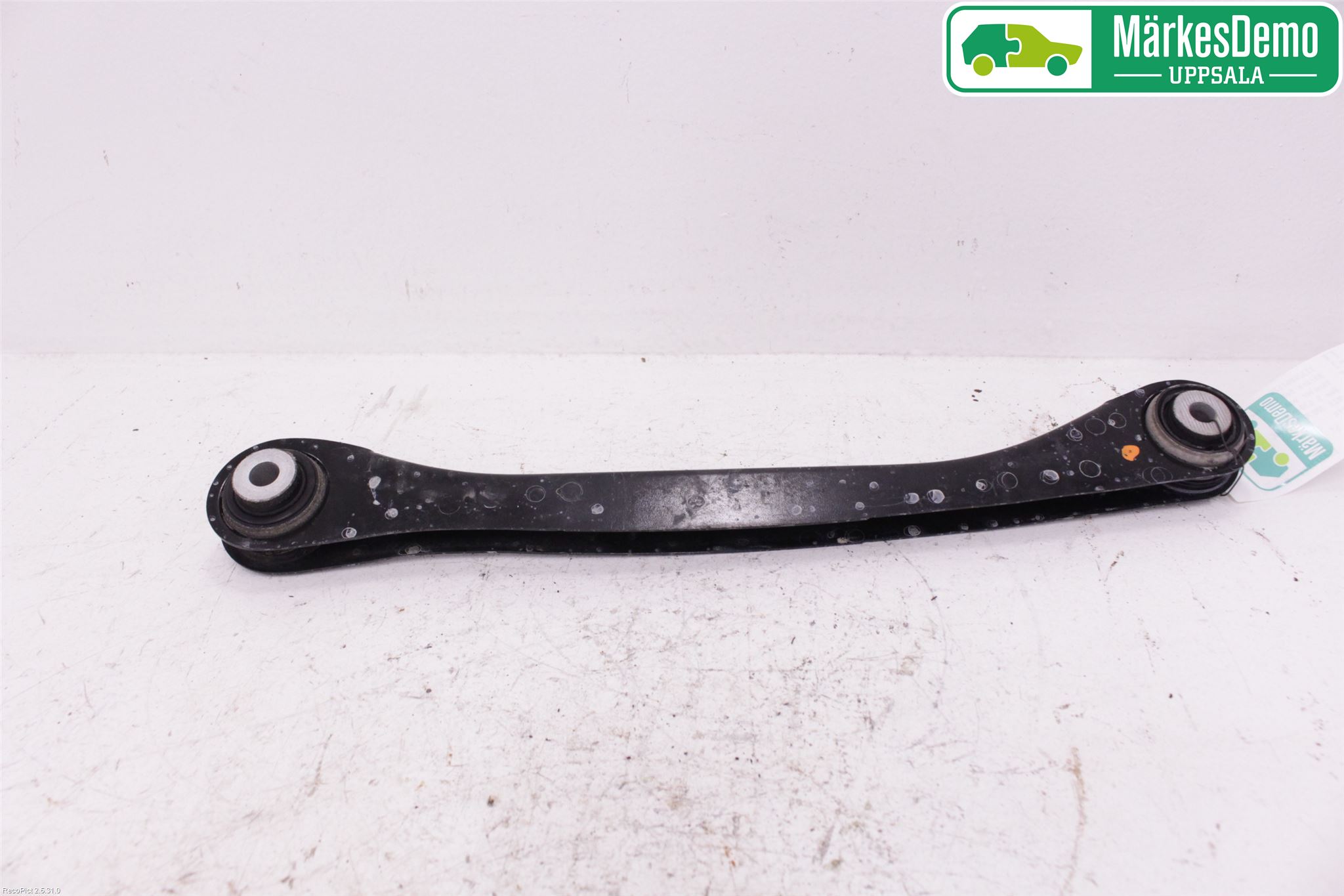 BMW 5 G30/G31/F90 17-23 Bärarm Bak Vänster