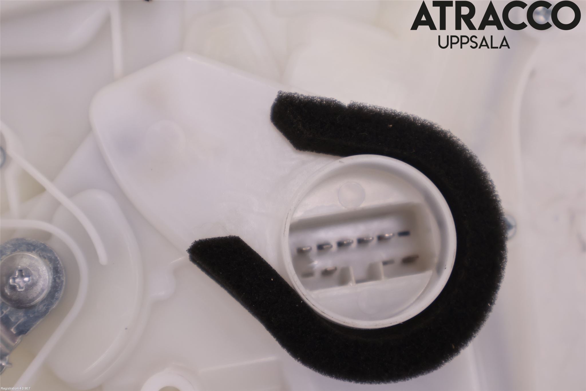 Suzuki SWIFT 11-16 Låskista-Dörrlås