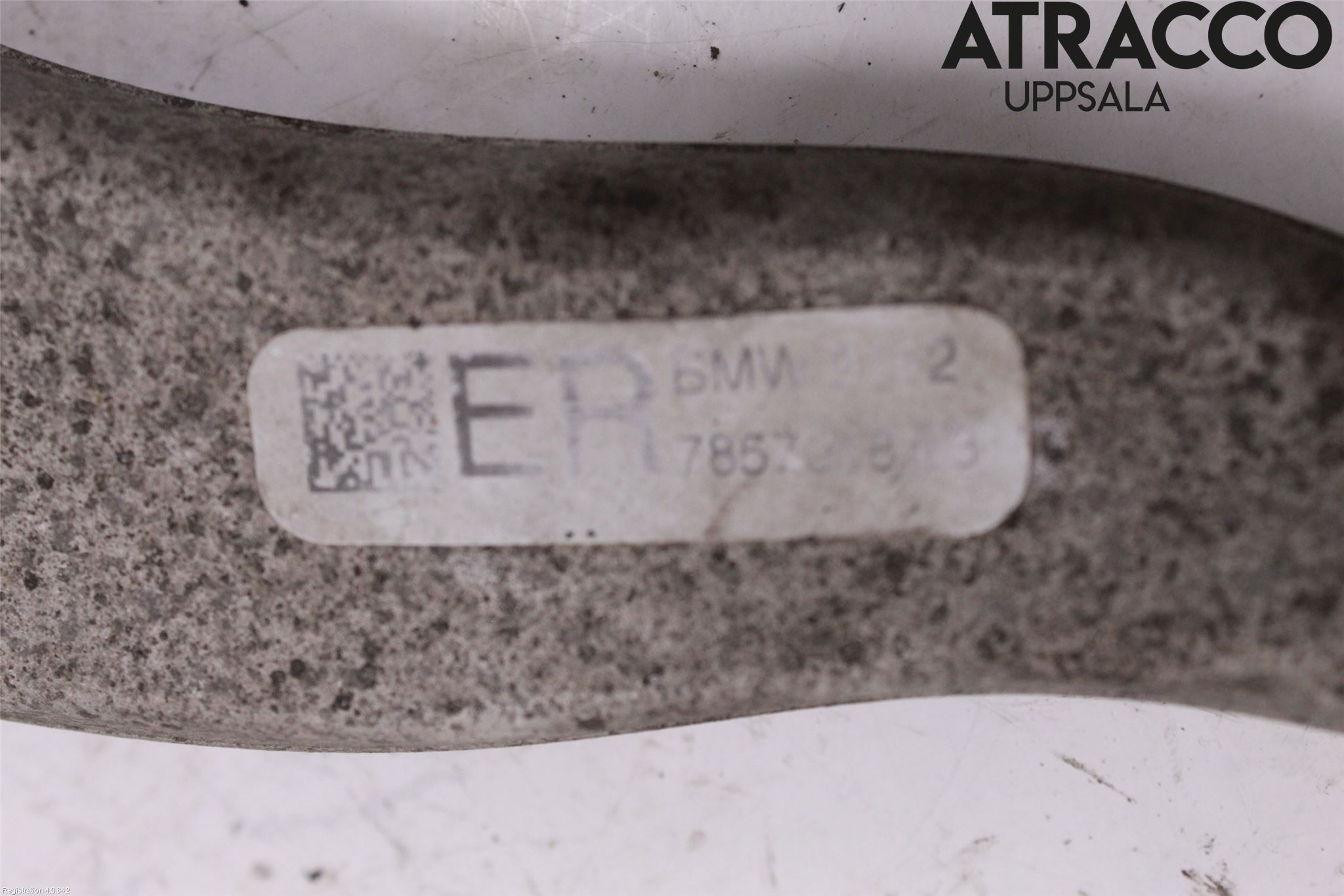 BMW 5 G30/G31/F90 17-23 Bärarm Fram Undre Hö