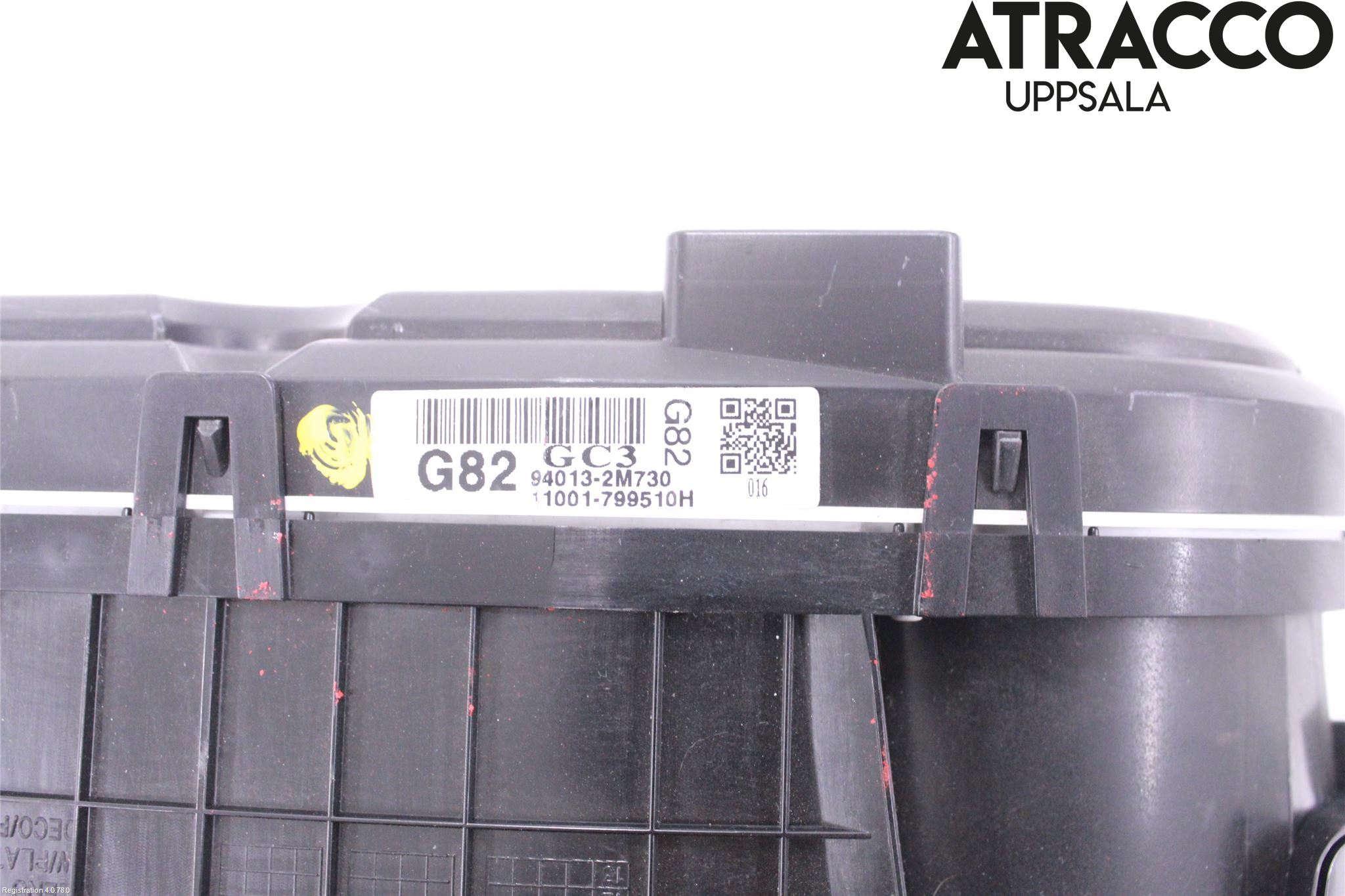 Hyundai GENESIS Instrument Hast