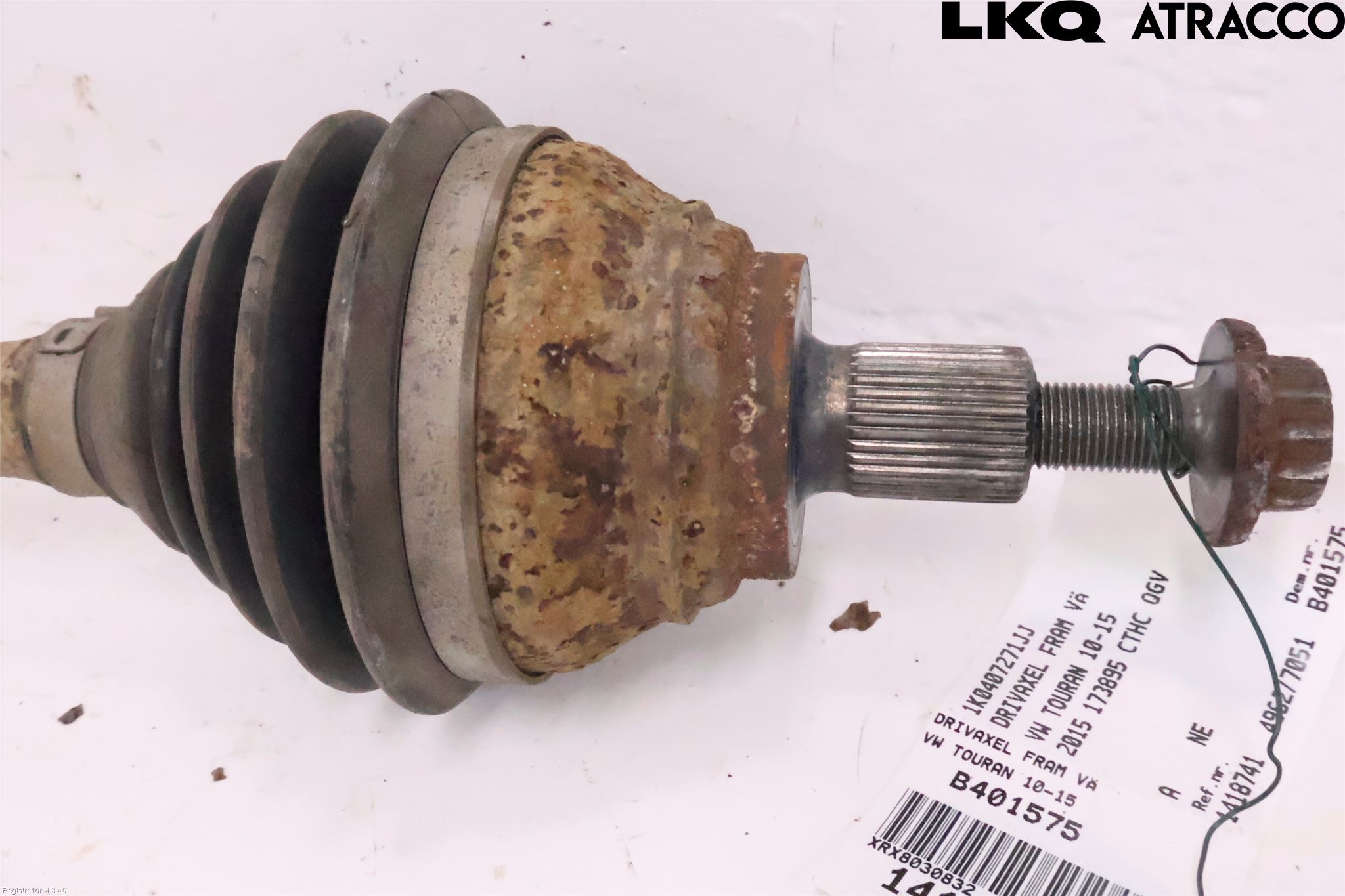 Volkswagen VW TOURAN 10-15 Drivaxel Fram Vänster