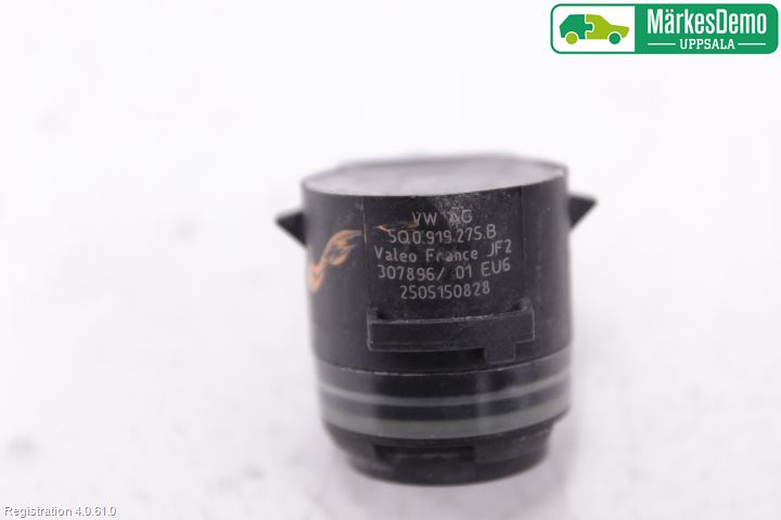 Volkswagen VW PASSAT 15-19 Parkeringshjälp Frontsensor
