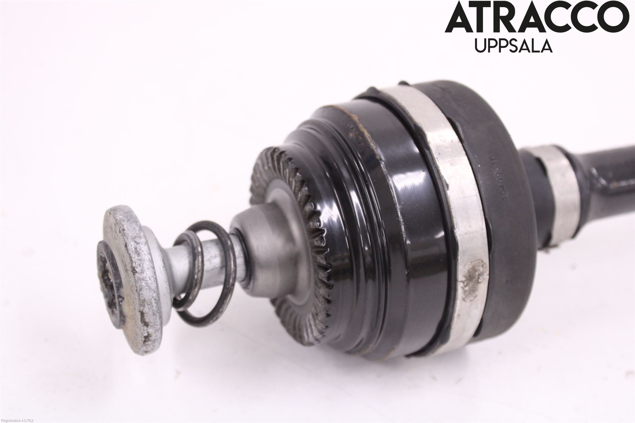 BMW 5 G30/G31/F90 17-23 Drivaxel Bak Höger