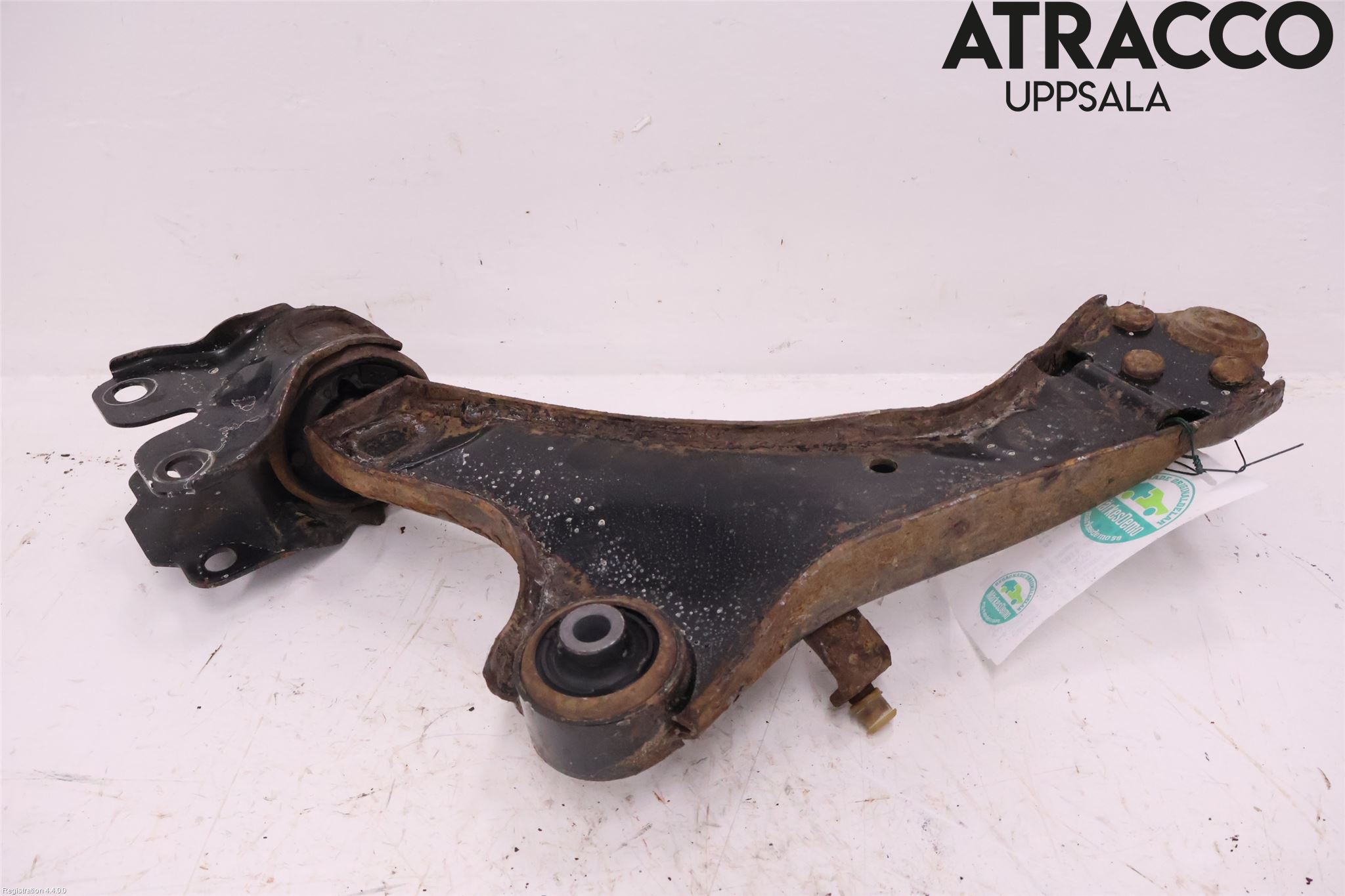 Volvo V70 08-13 Bärarm Fram Undre Hö