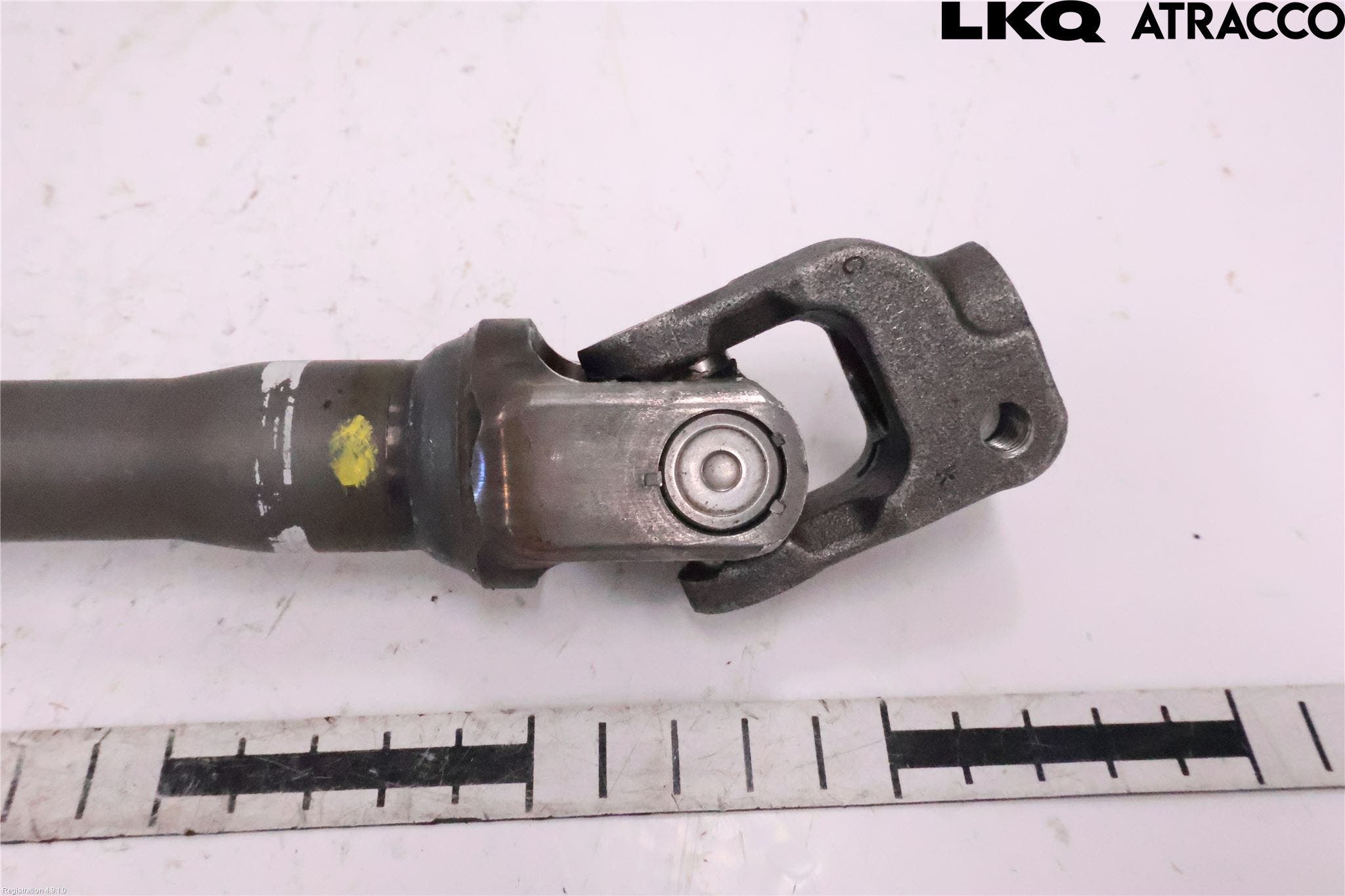 Toyota YARIS XP130 12-14 Rattaxelknut