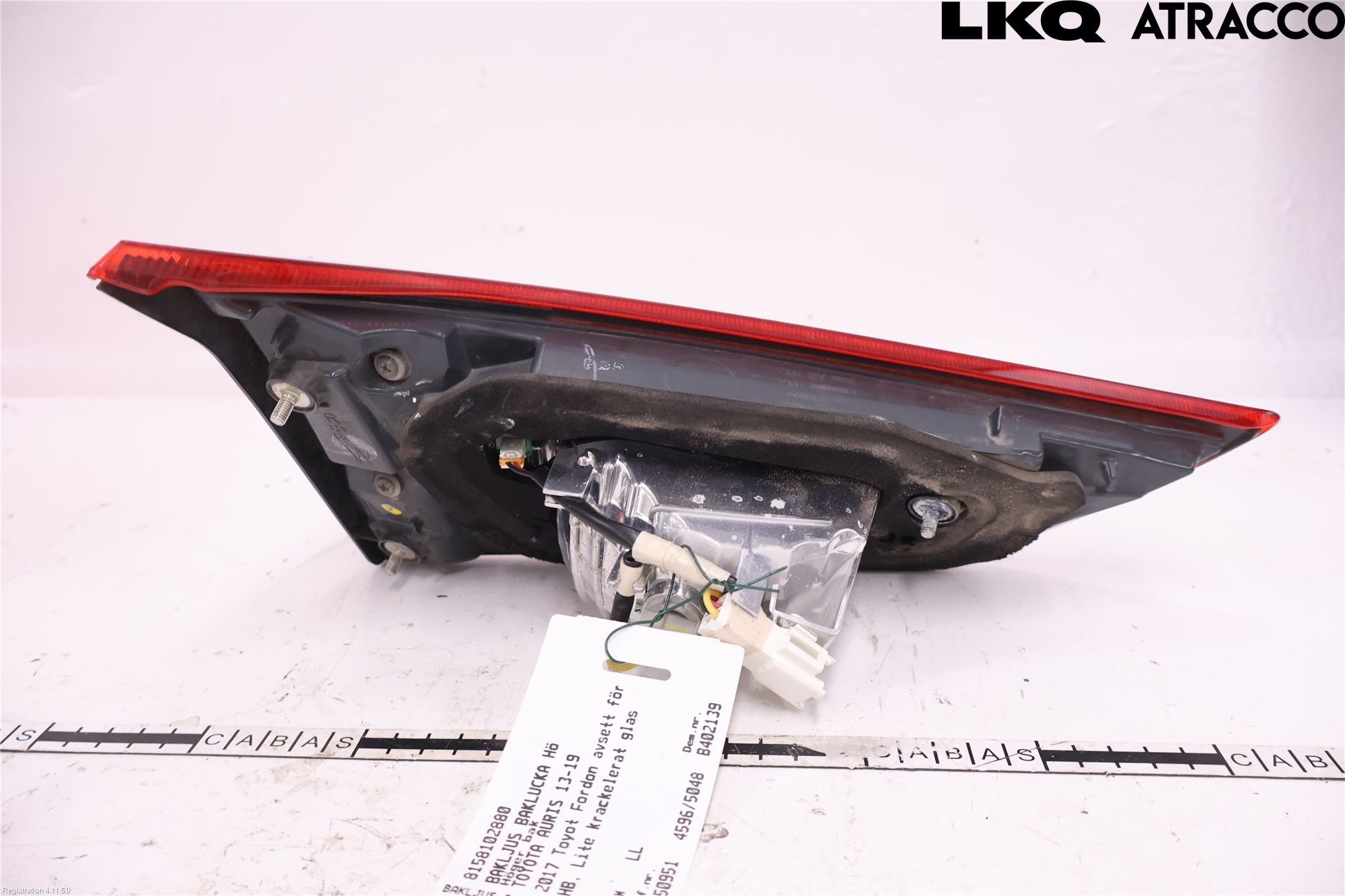 Toyota AURIS 13-19 Bakljus Lucka Hö