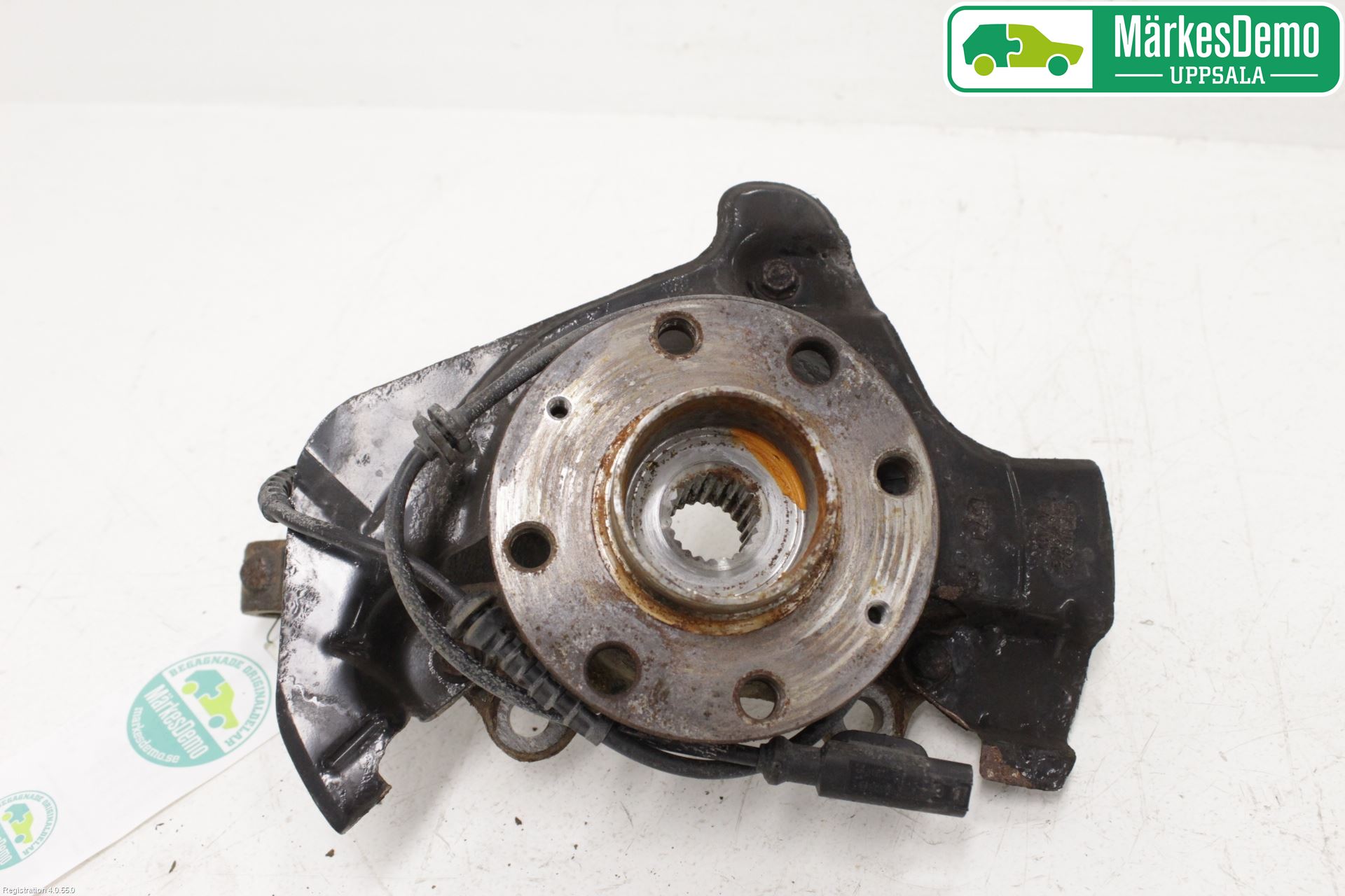 Opel CORSA D 07-14 Styrspindel Lagerhus Vä