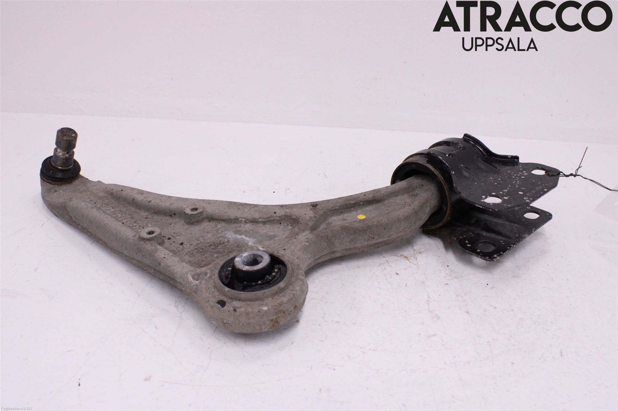 Ford MONDEO 15-22 Bärarm Fram Undre Hö