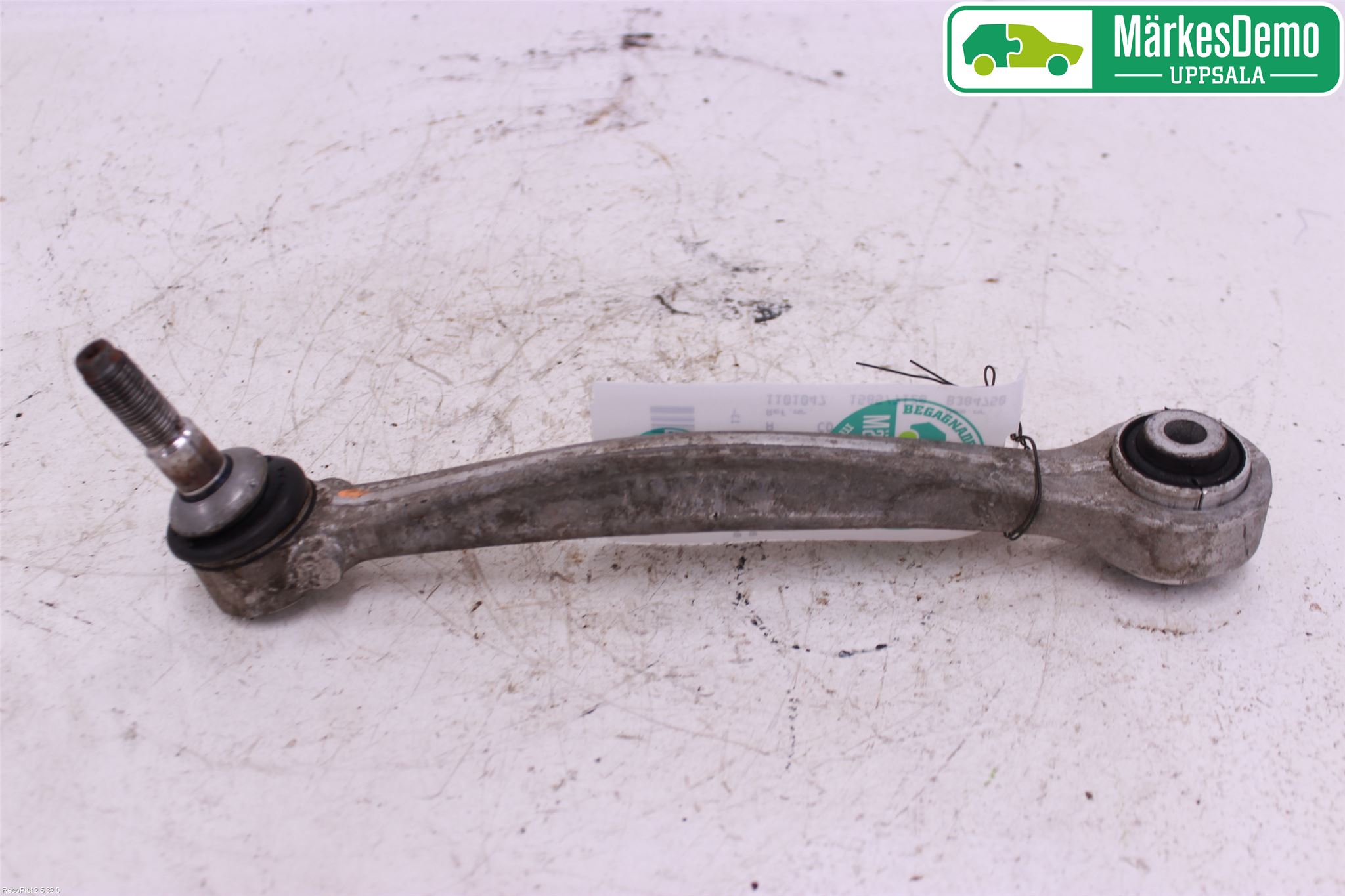 BMW 4 F32/F33/F82/F83 13-20 Bärarm Bak Övre Höger