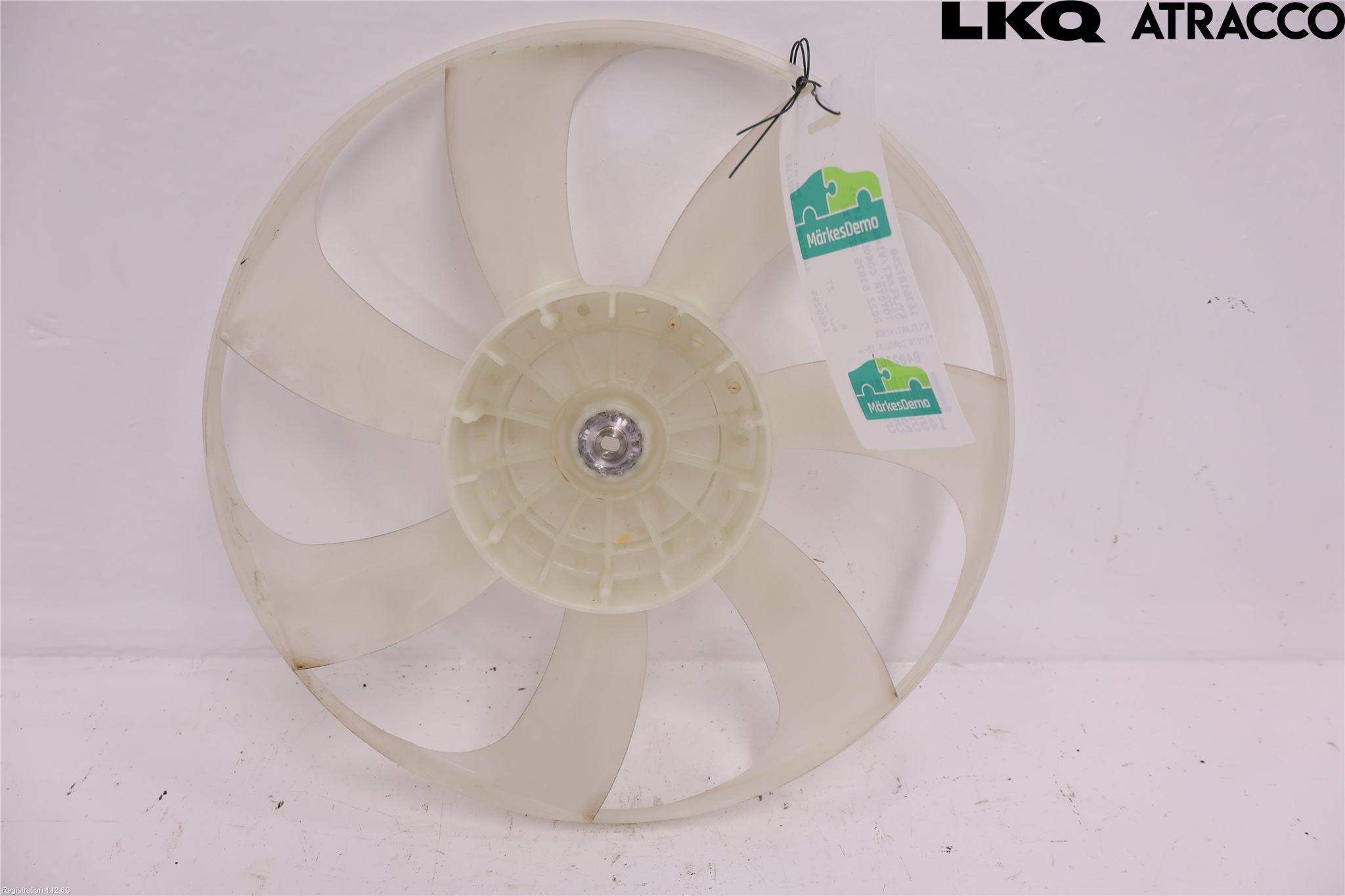 Toyota COROLLA 19- Kylfläkt-Vinge