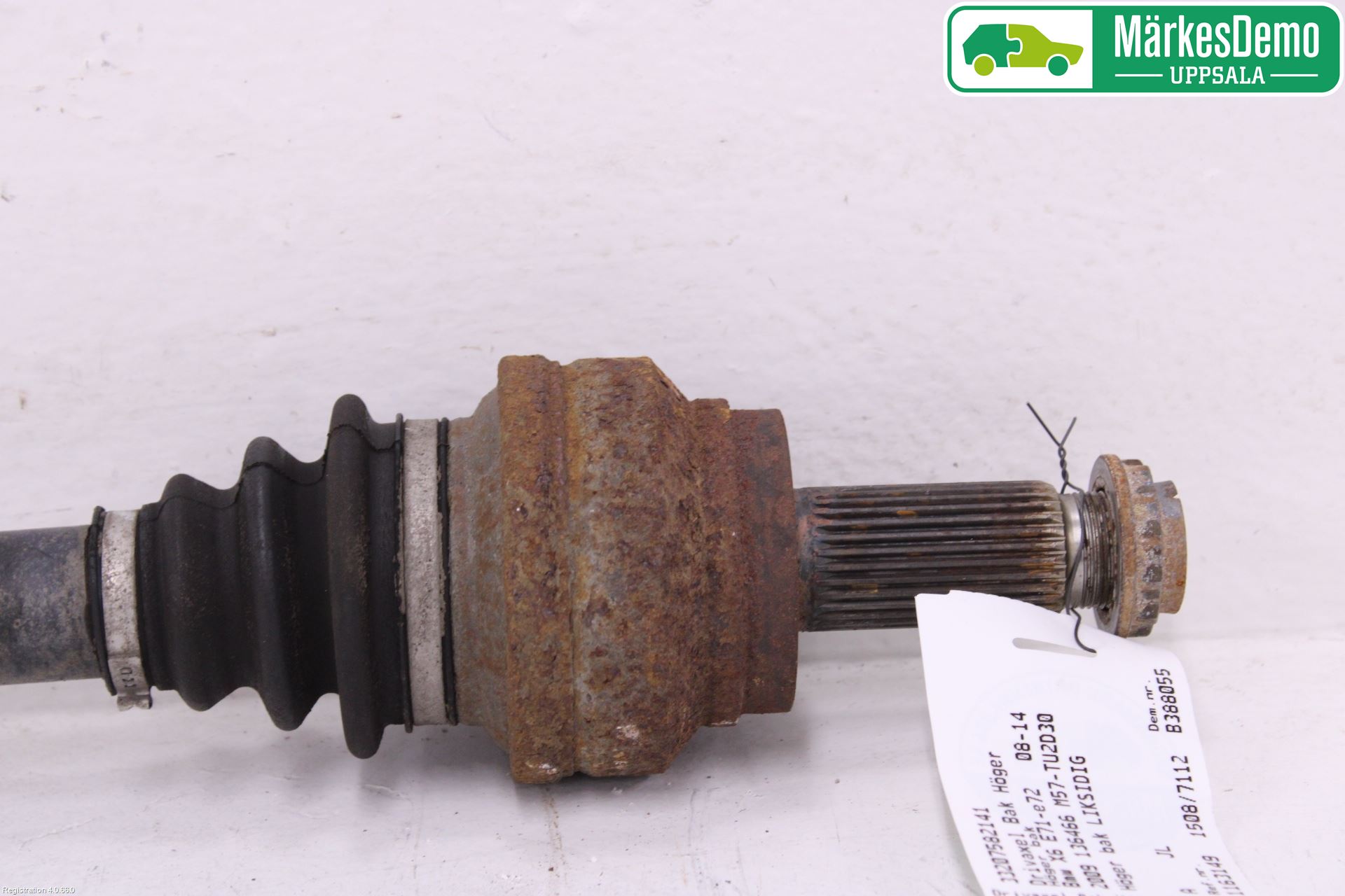 BMW X6 E71/E72   08-14 Drivaxel Bak Höger