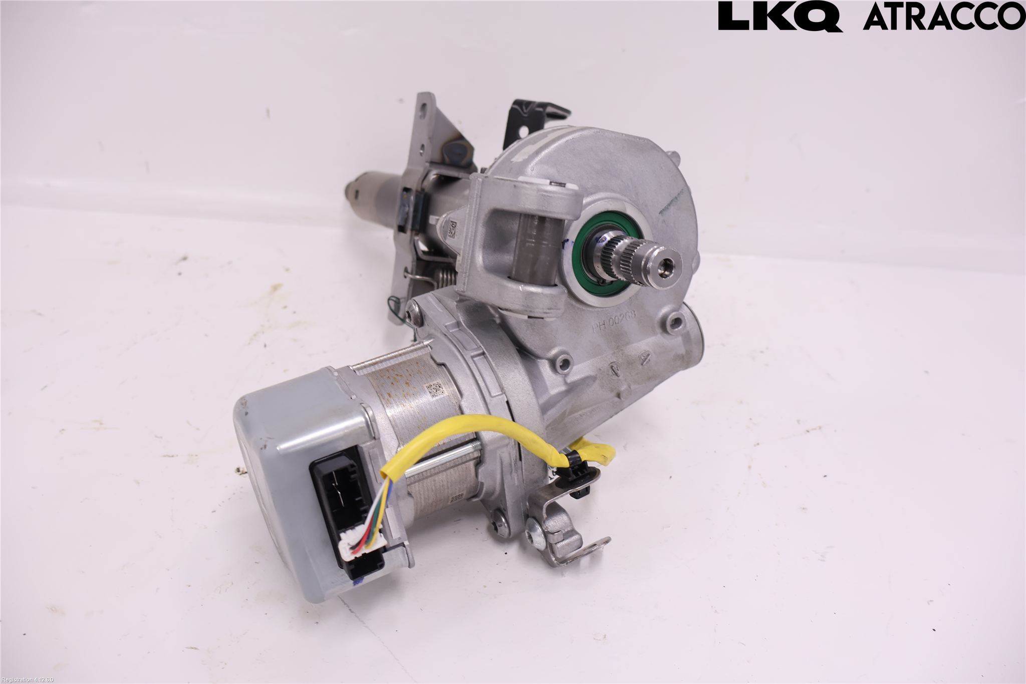 Toyota YARIS XP21 20- Rattaxelagg Med Inb Servo
