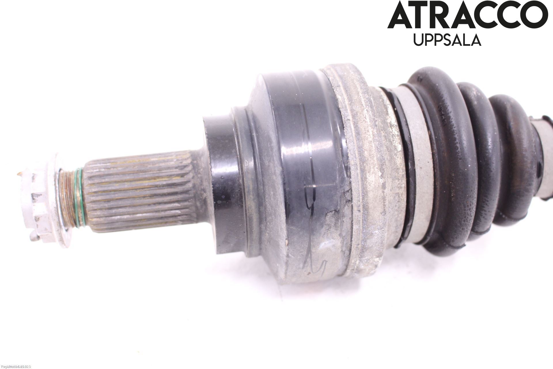 BMW 3 F30/F31/F80 12-19 Drivaxel Bak Höger