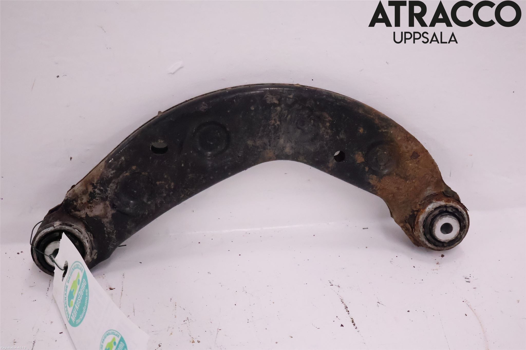 Volvo V90 17->> Bärarm Bak Övre Vänster