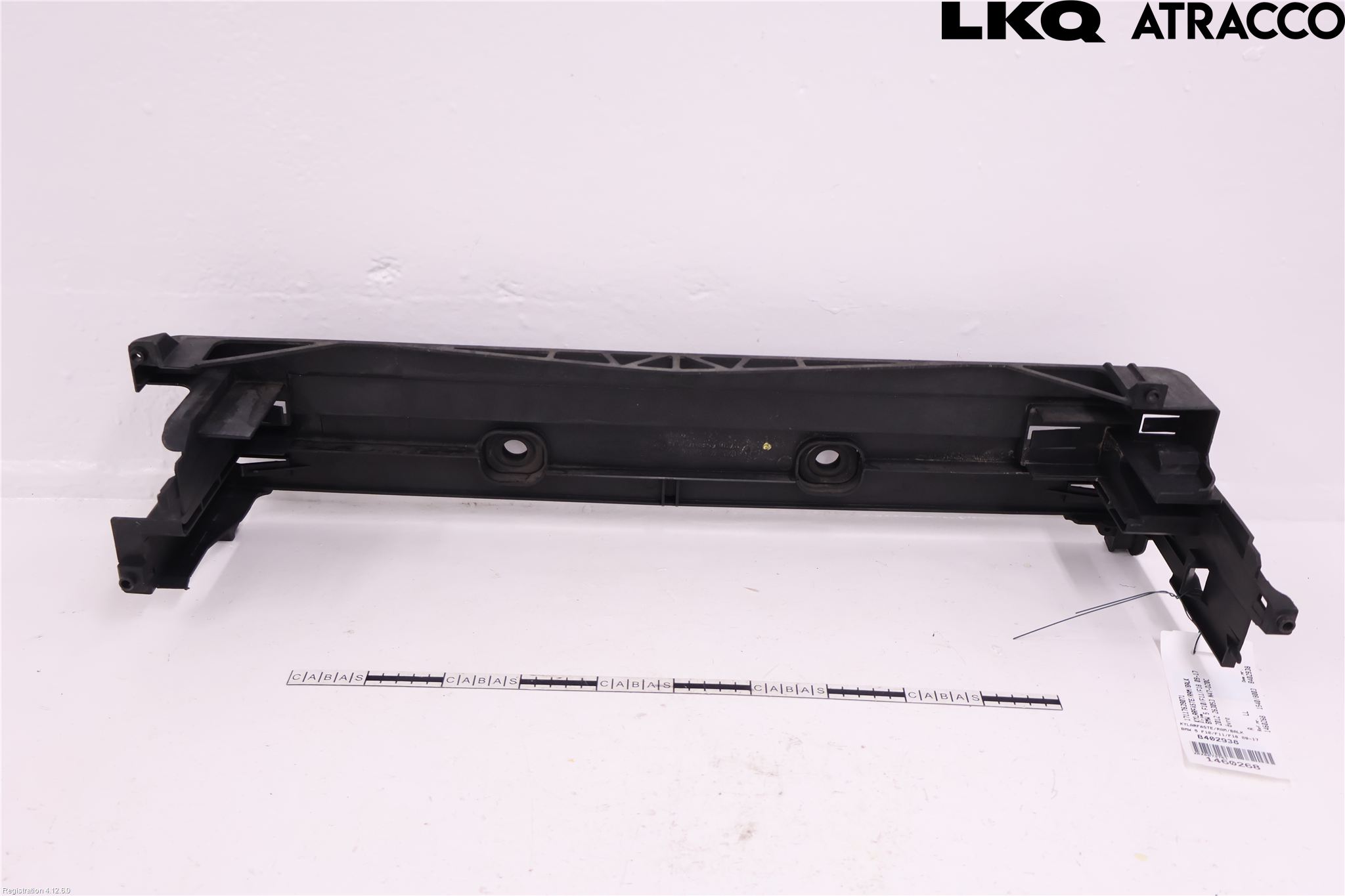 BMW 5 F10/F11/F18 09-17 Kylarfäste-Ram-Balk