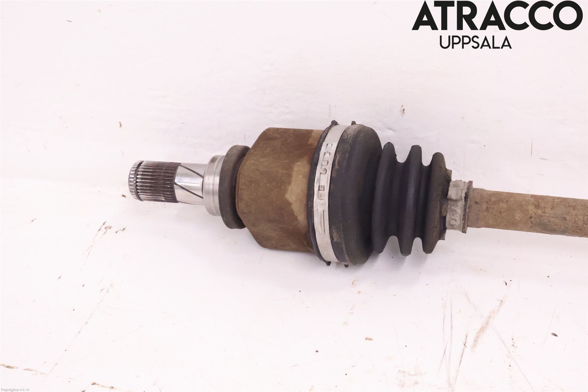 Ford FIESTA 13-17 Drivaxel Fram Vänster