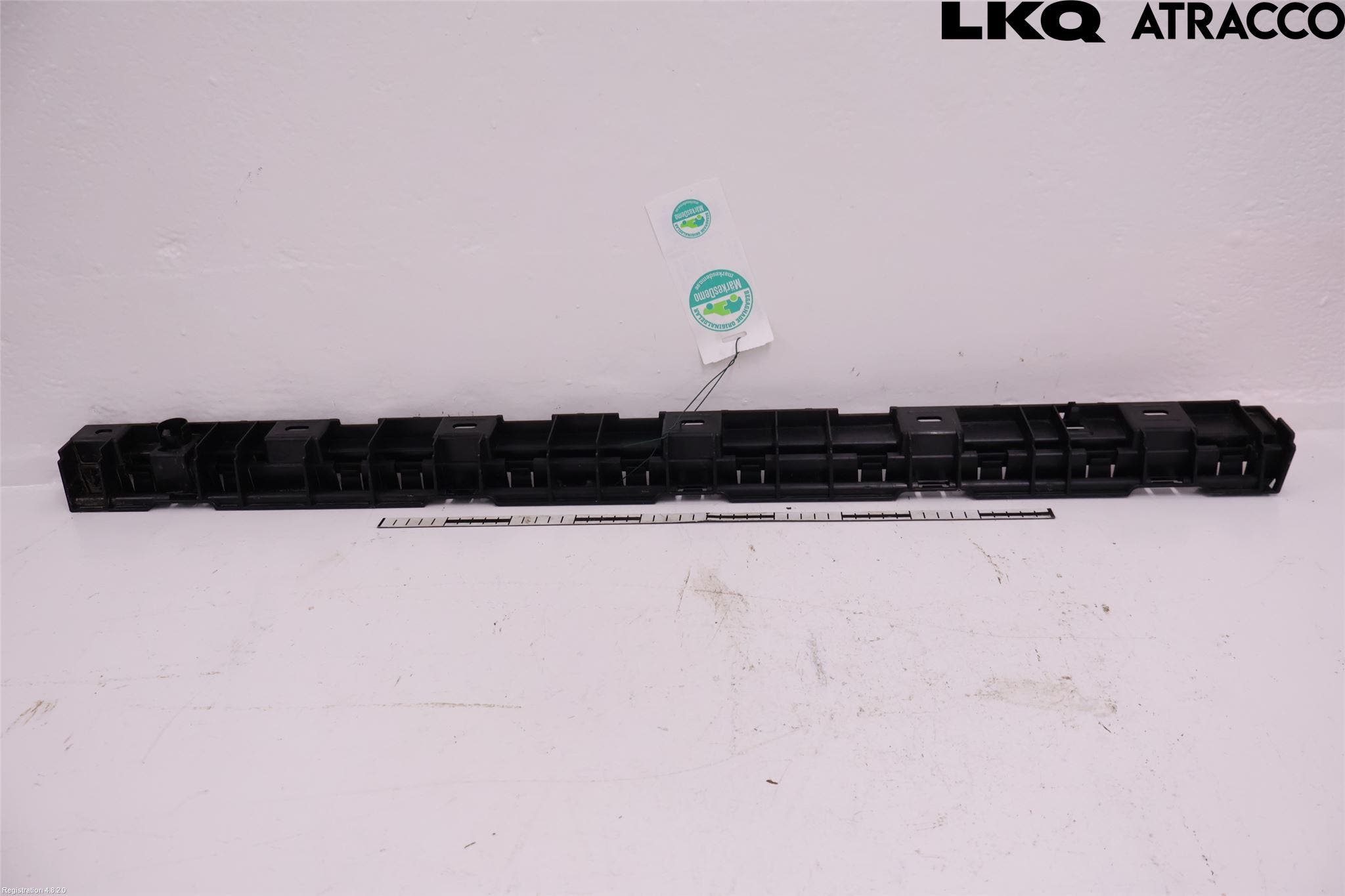 BMW 5 F10/F11/F18 09-17 Sidokjol Vä