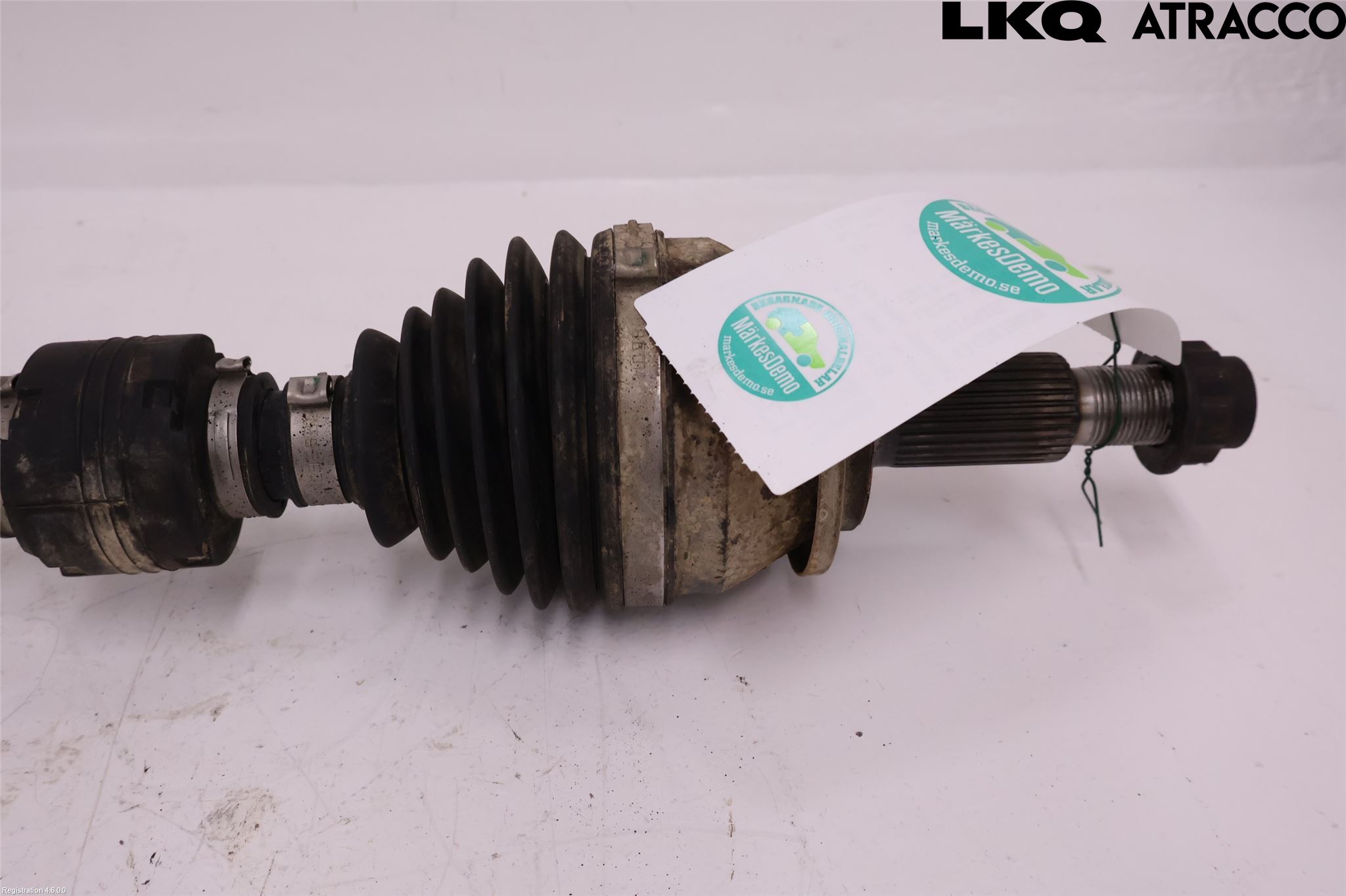 Lexus NX 300h 15-21 Drivaxel Fram Vänster