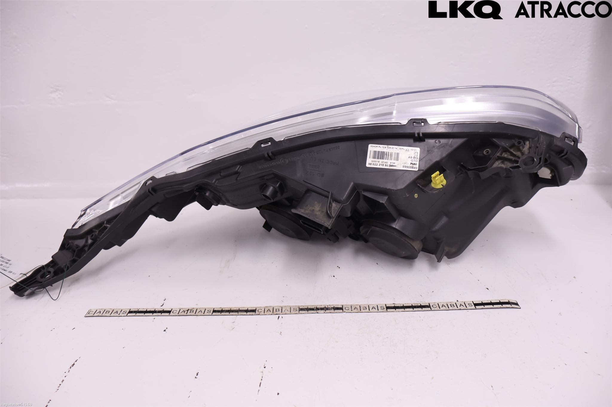 Peugeot 208 12-15 Strålkastare Vänster