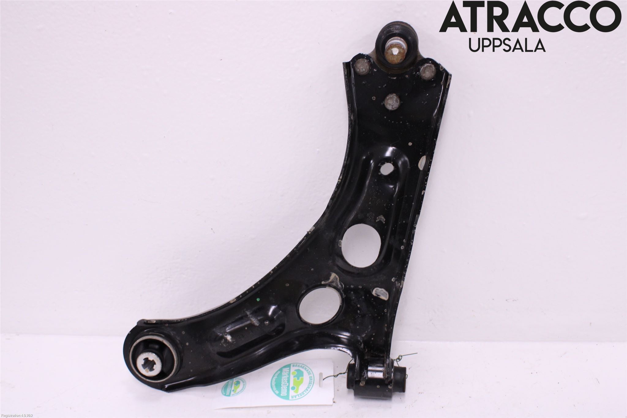 Opel CORSA F, CORSA-E 20- Bärarm Fram Undre Vä