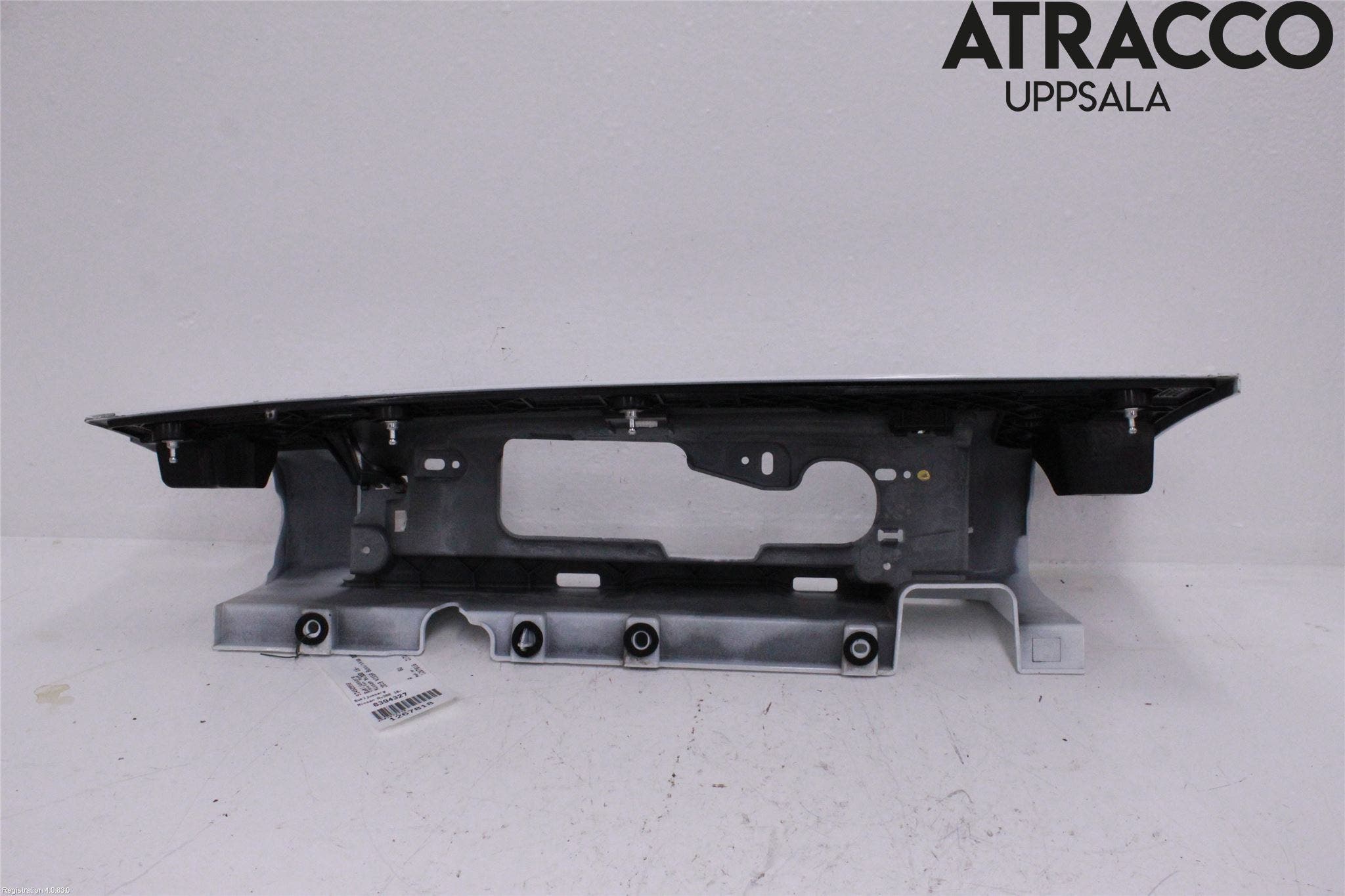 Nissan NV300 16-22 Bakljussarg