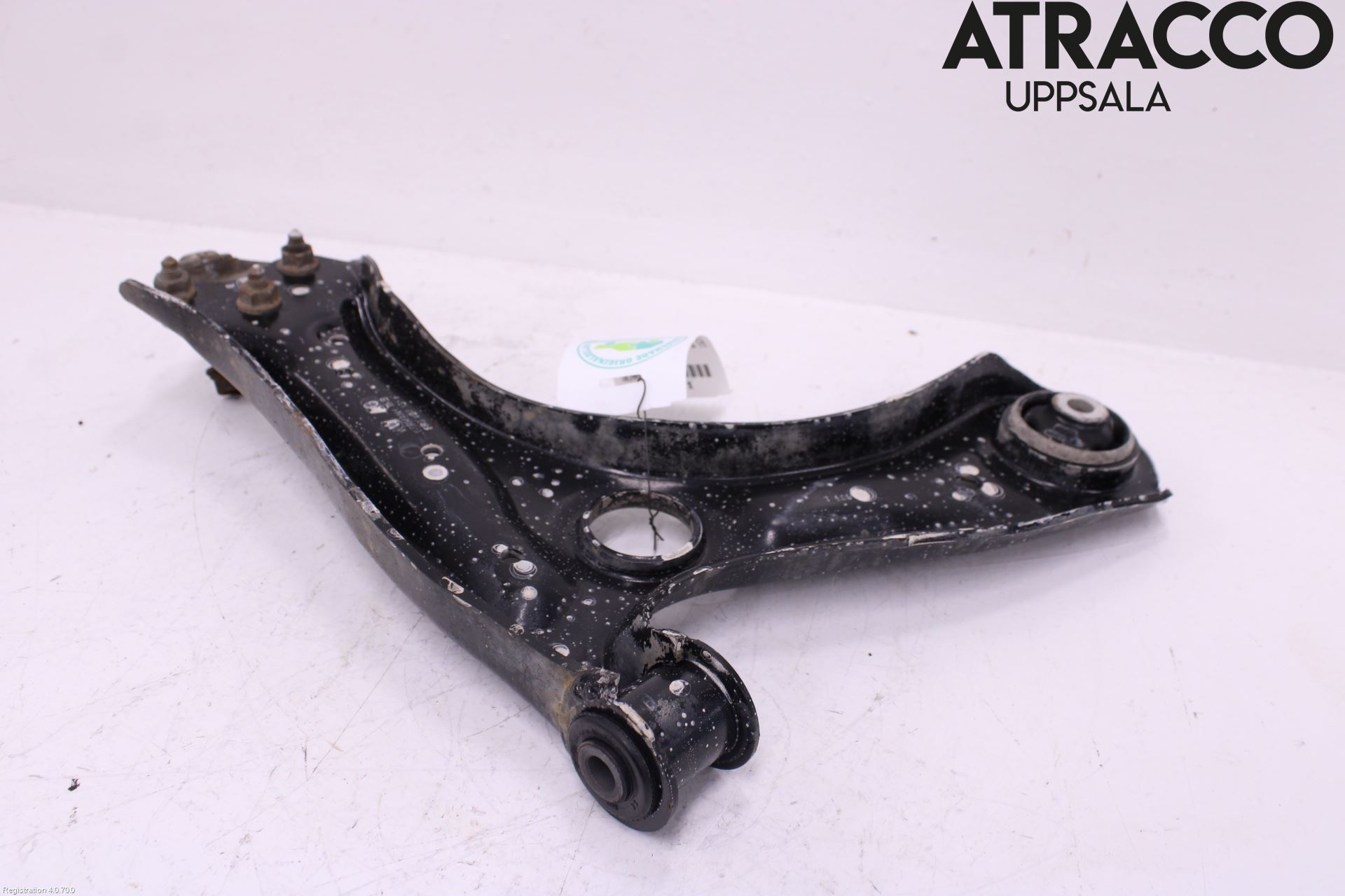 Audi A1/S1 11-18 Bärarm Fram Undre Vä