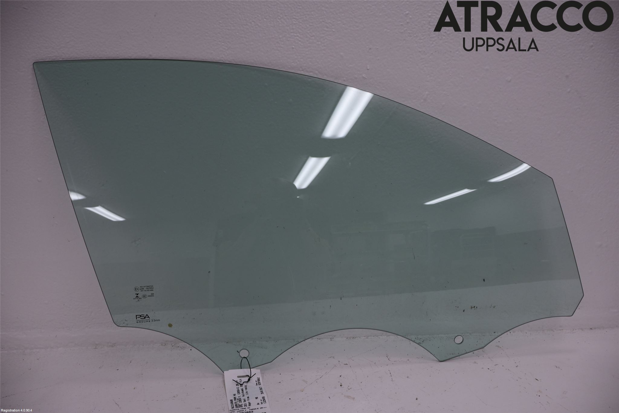 Opel CORSA F, CORSA-E 20- Dörruta Fram Höger