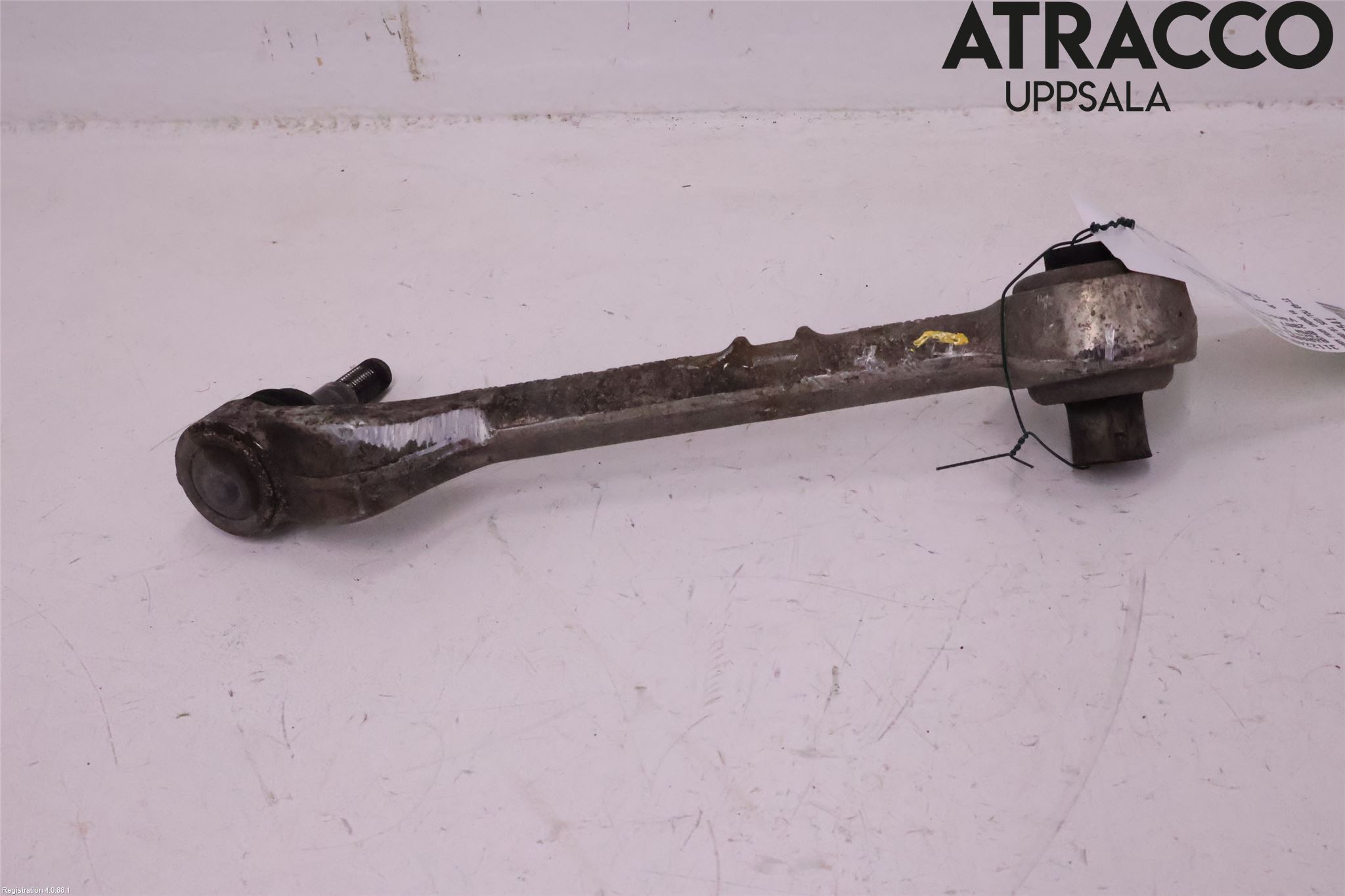 BMW 3 E90/91 SED/TOU 05-12 Bärarm Fram Undre Vä