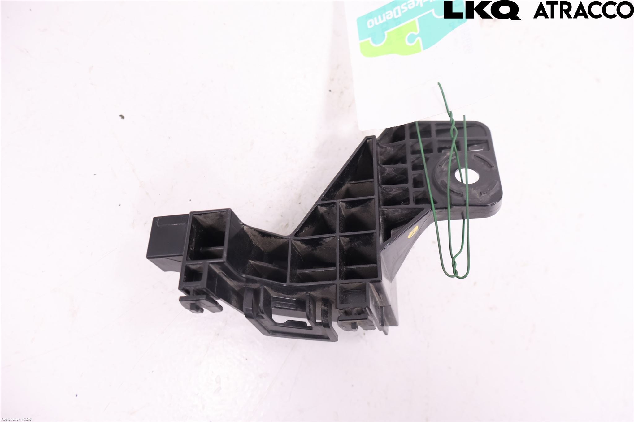 Toyota COROLLA CROSS XG10 22- Stötfångarfäste Bak Vä