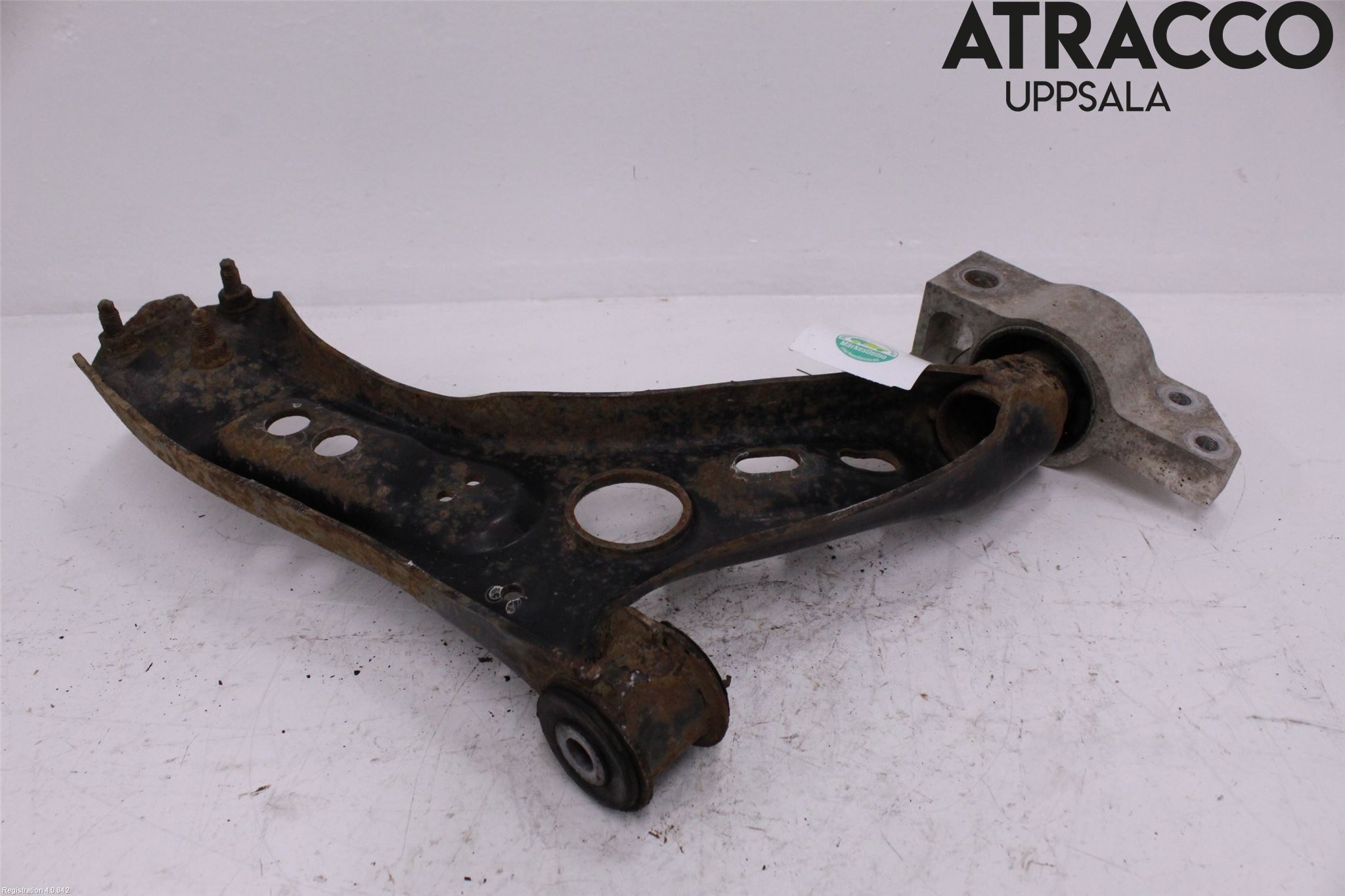 Volkswagen VW PASSAT 11-14 Bärarm Fram Undre Vä