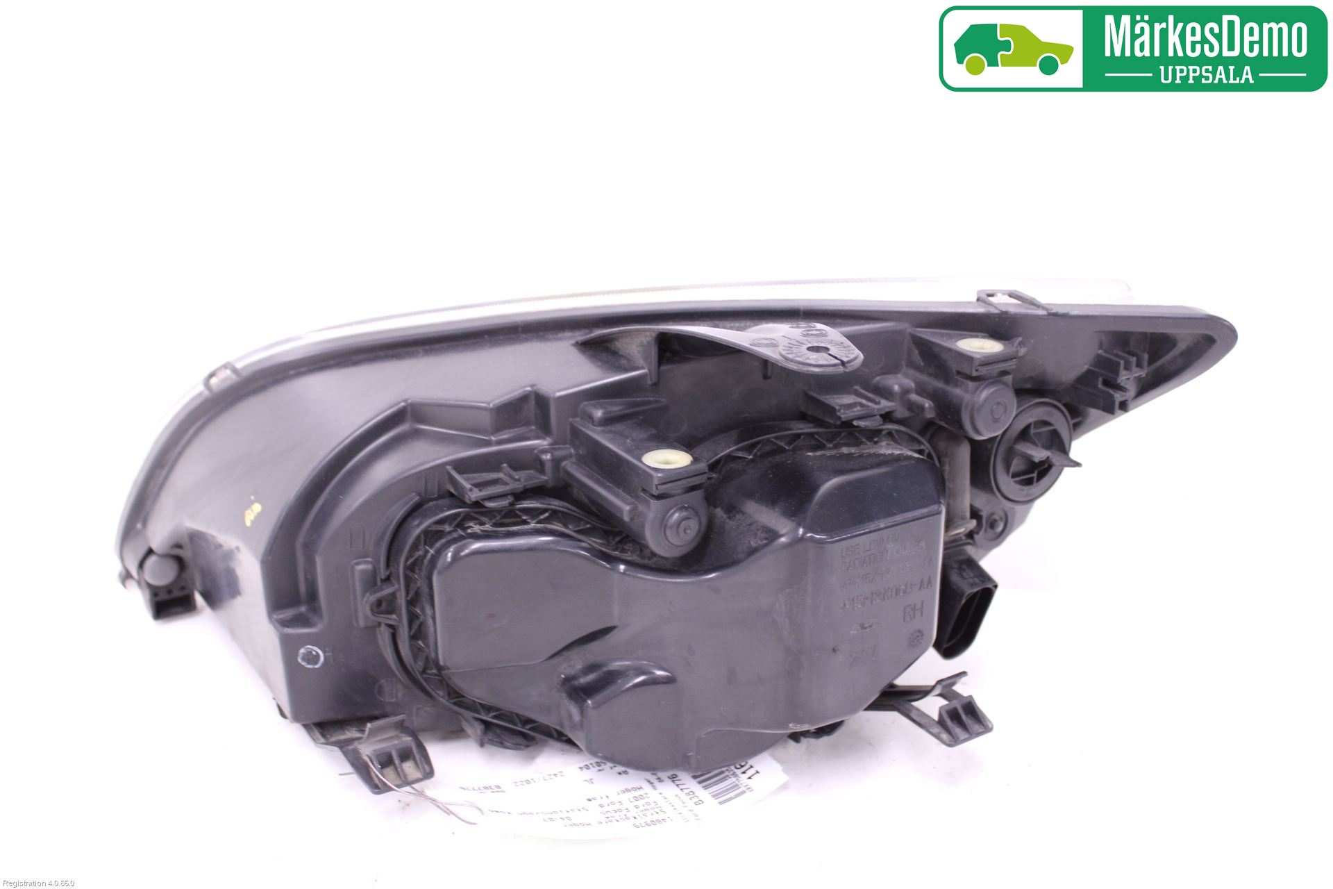 Ford FOCUS     04-07 Strålkastare Höger