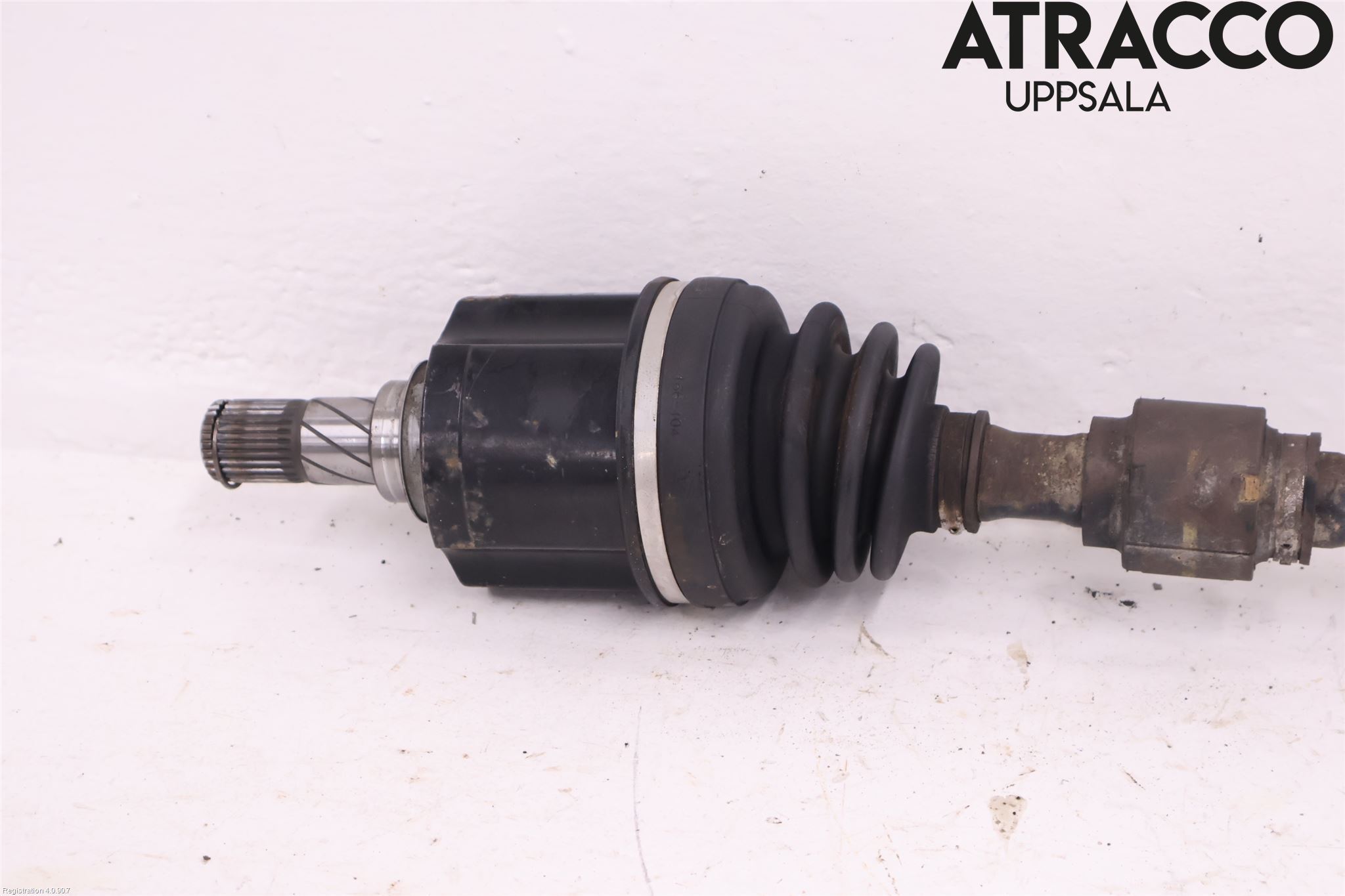 Mitsubishi ECLIPS CROSS Drivaxel Fram Vänster