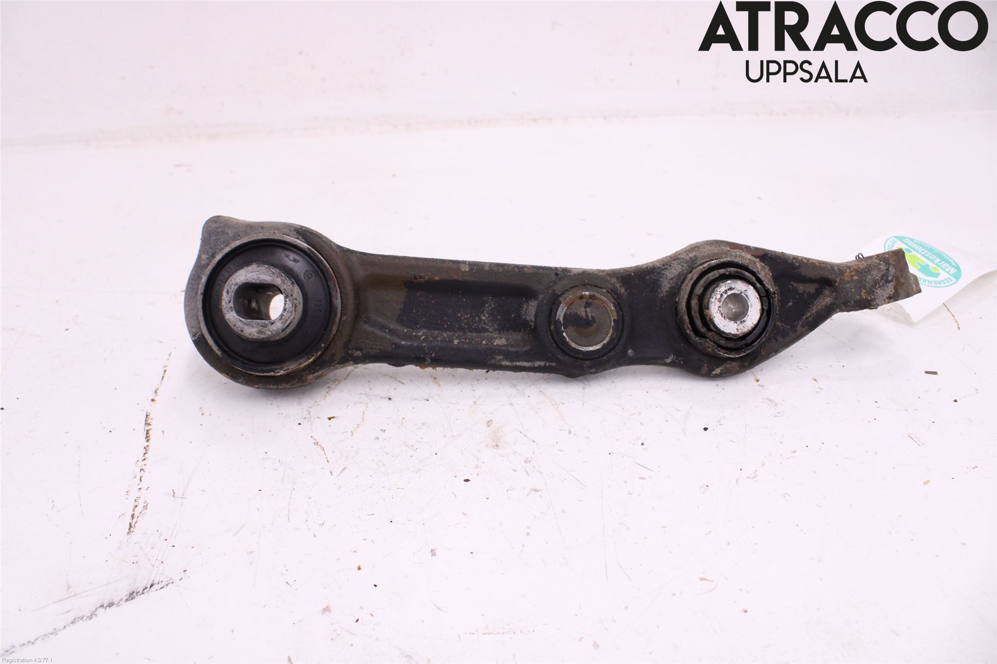 Mercedes-Benz MB CLS (C219) 03-11 Bärarm Fram Undre Hö