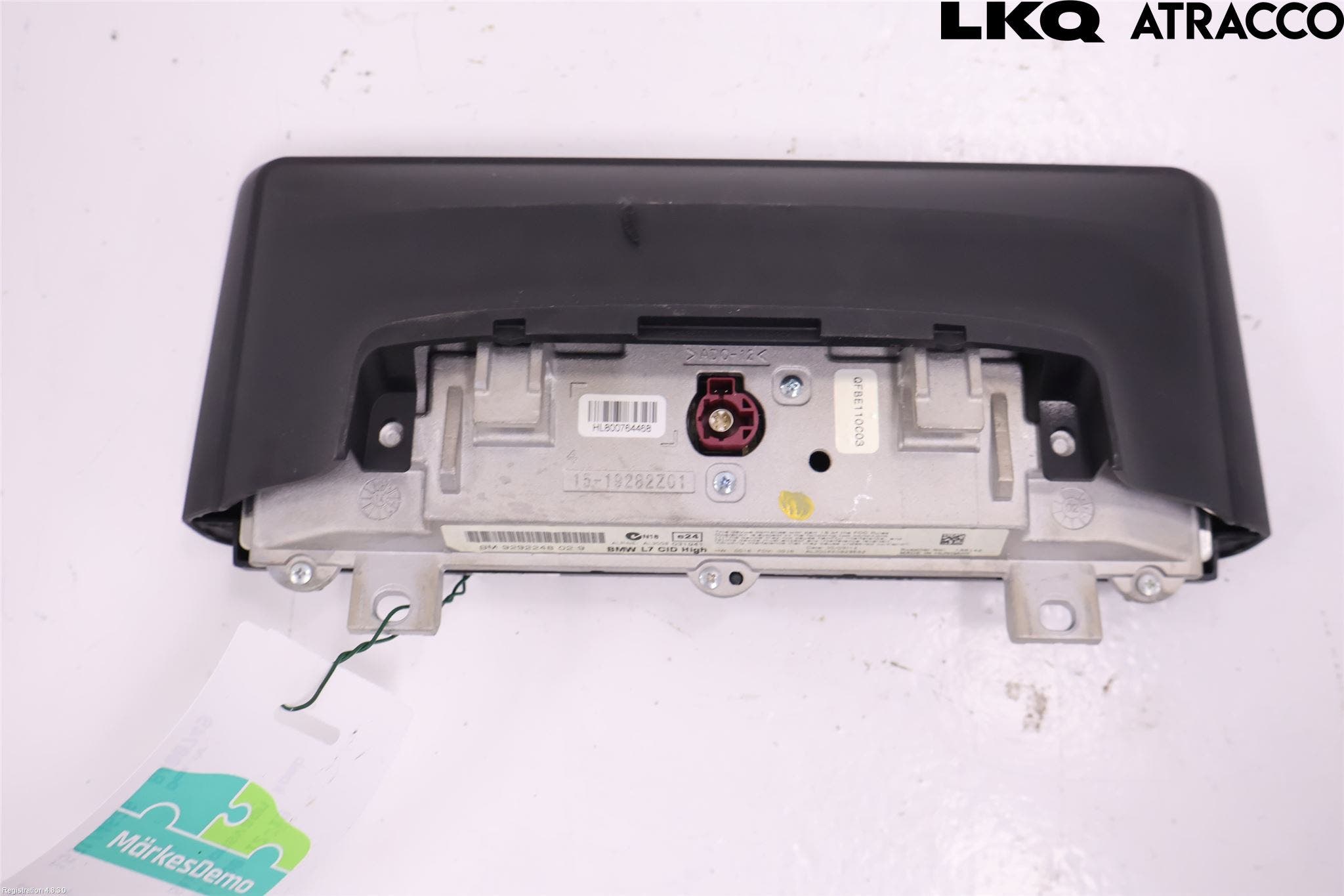 BMW 3 F30/F31/F80 12-19 Bildskärm