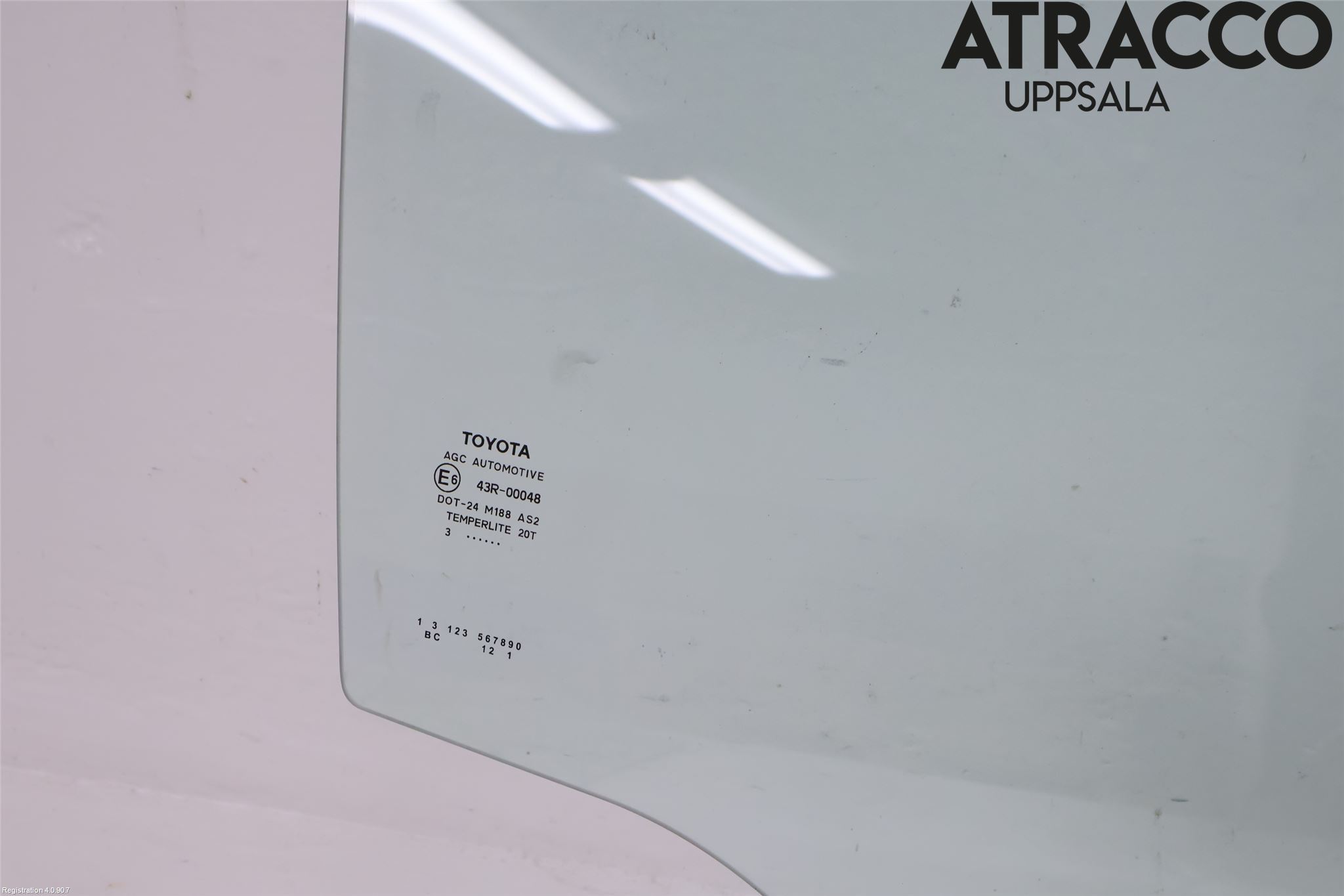 Toyota AURIS 13-19 Dörruta Bak Höger