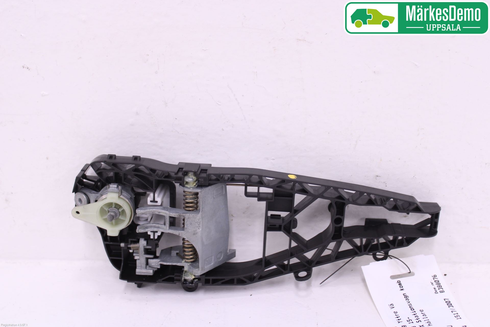 BMW X1 F48 15-22 Dörrhandtag Yttre Vä