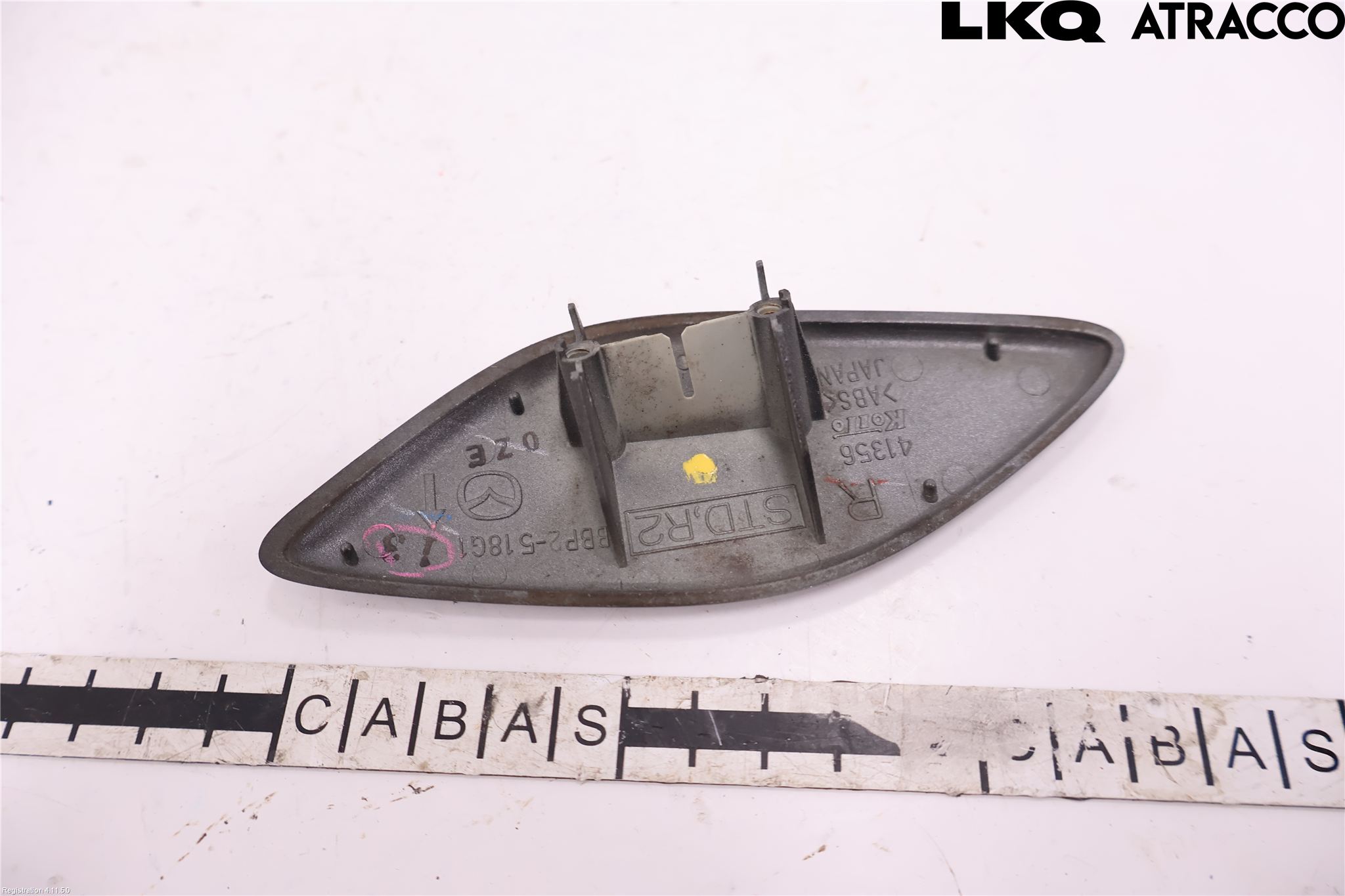 Mazda 3 II 09-13 Spolarmunstycke Strålkastare