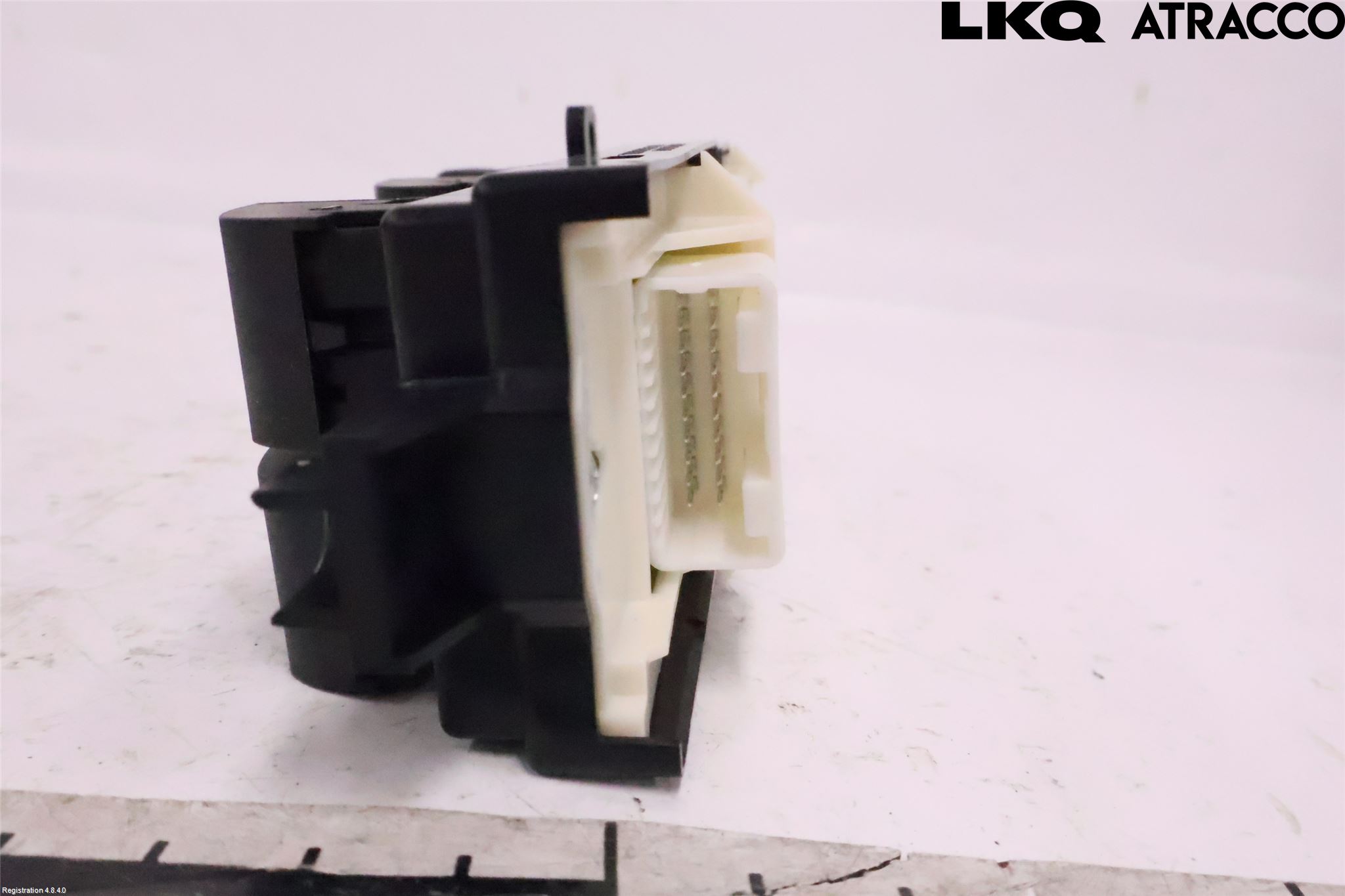 Lexus UX/300e 19- Strömställare Elhiss