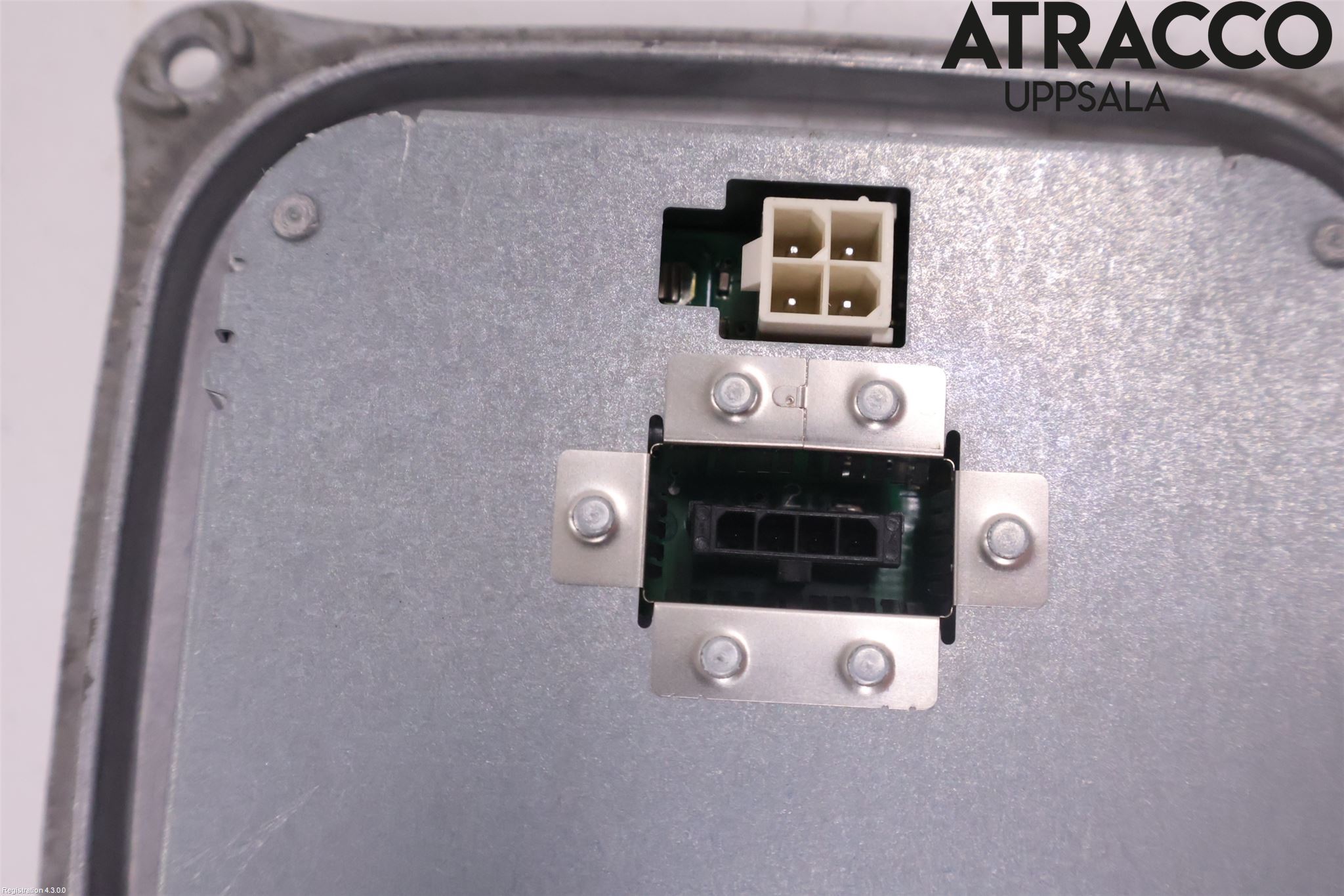 BMW X3 E83     03-10 Styrenhet Strålkastare