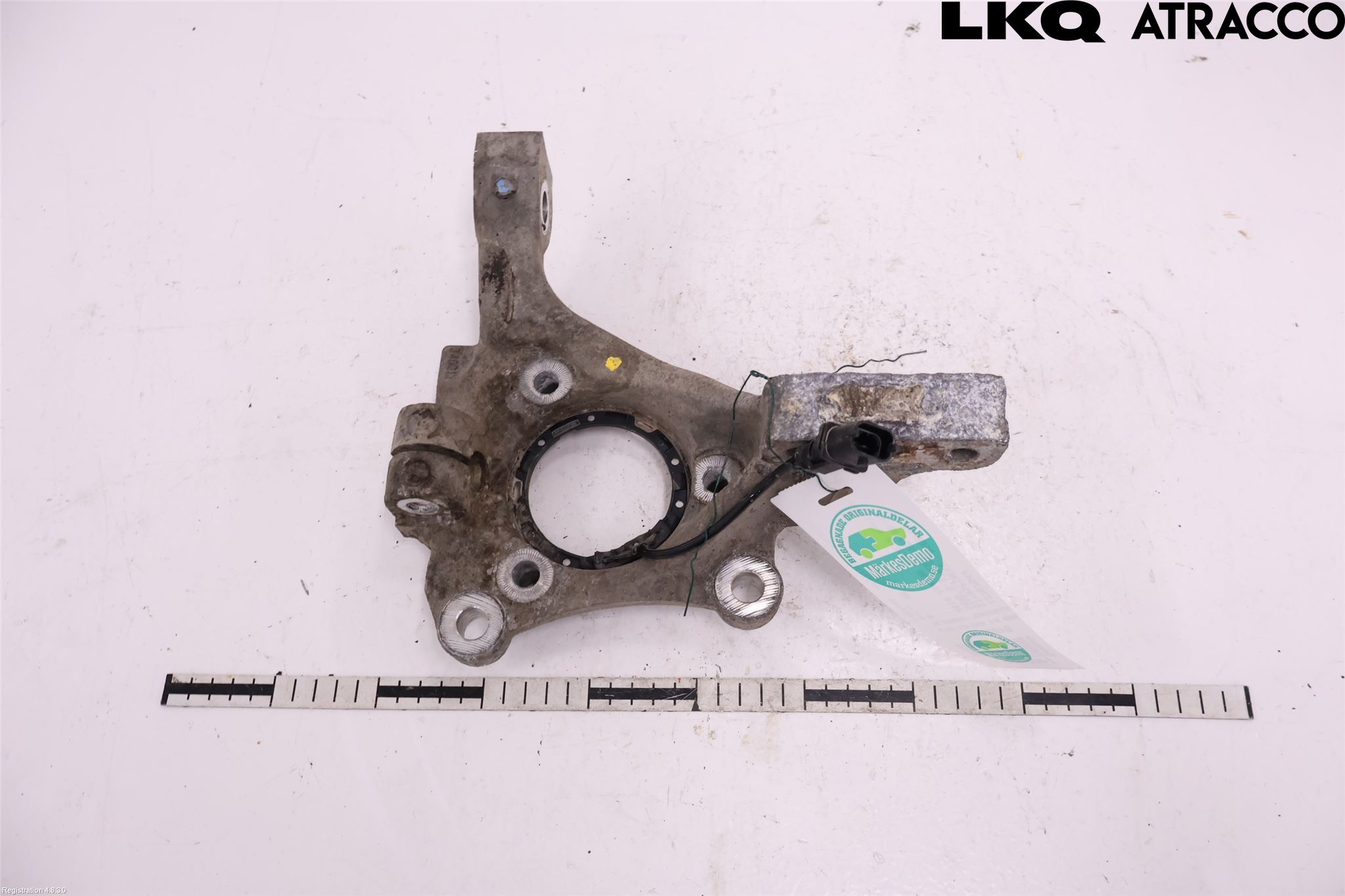Saab 9-3 VER2/VER3 08-15 Styrspindel Lagerhus Vä
