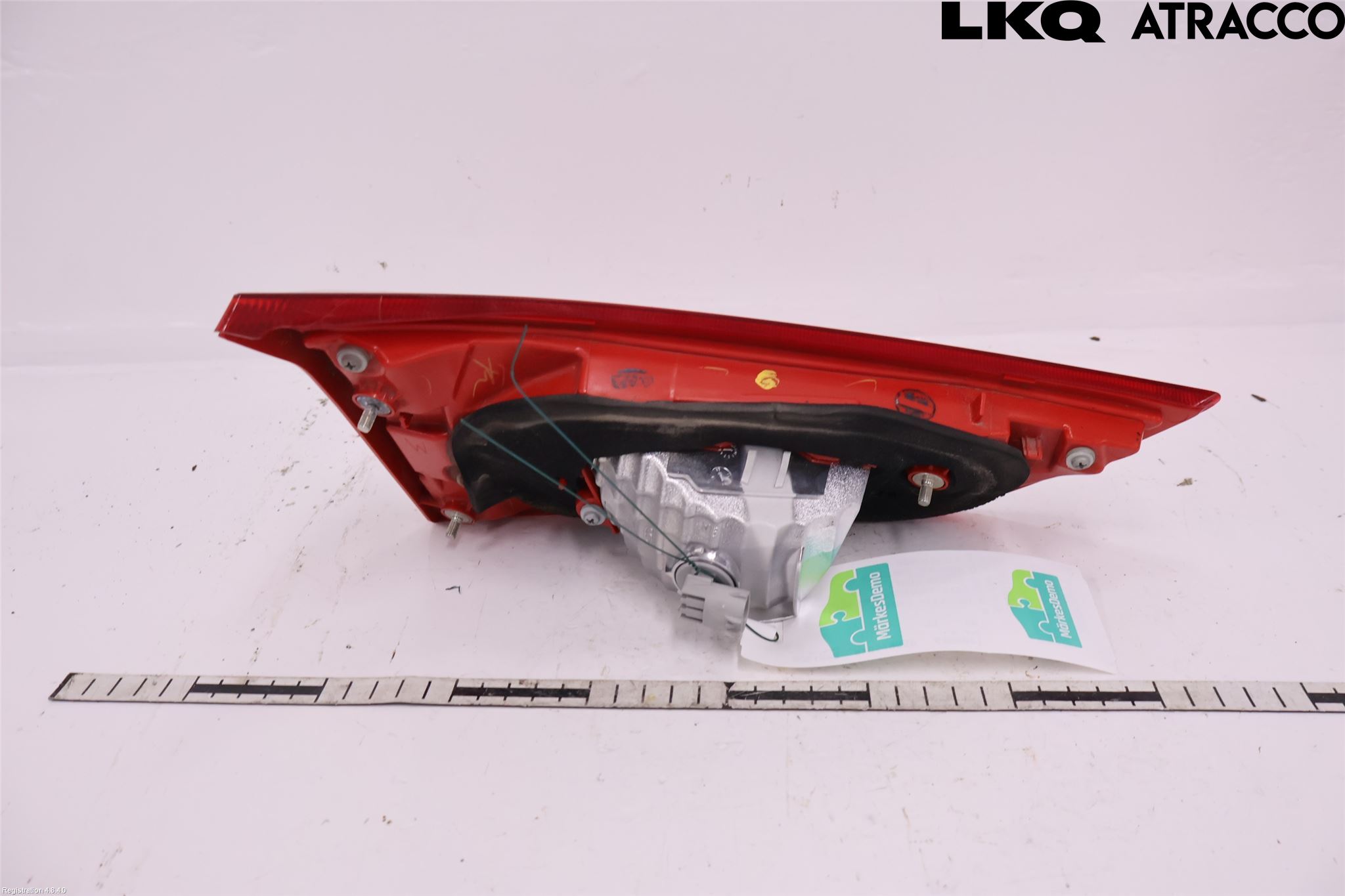 Toyota AURIS 13-19 Bakljus Lucka Hö