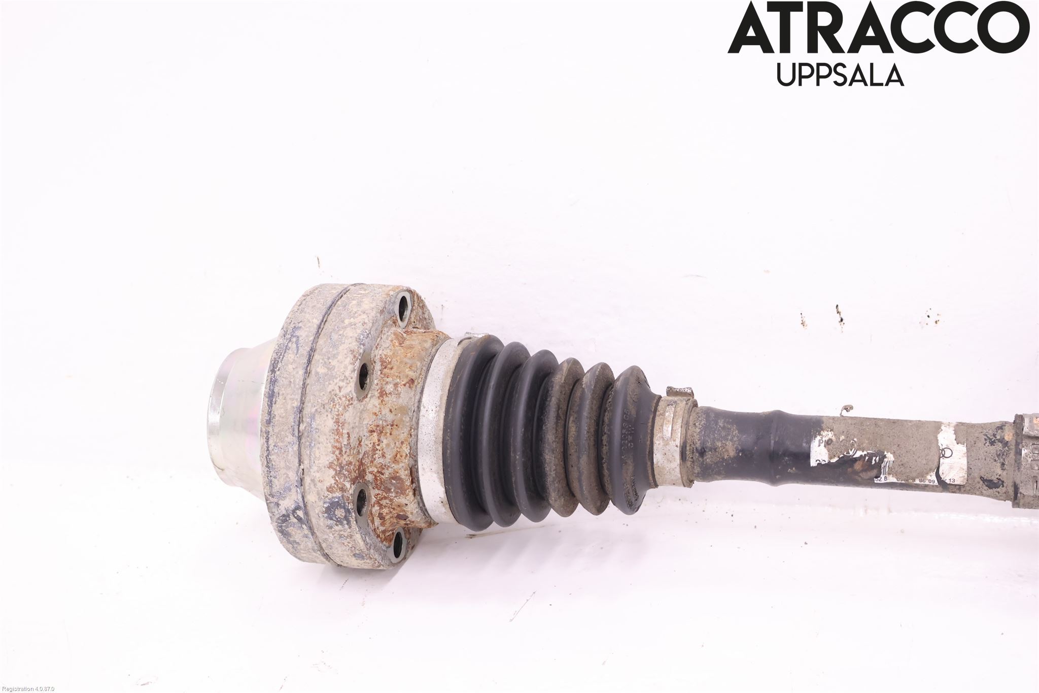Volkswagen VW AMAROK 2H 10-22 Drivaxel Fram Höger