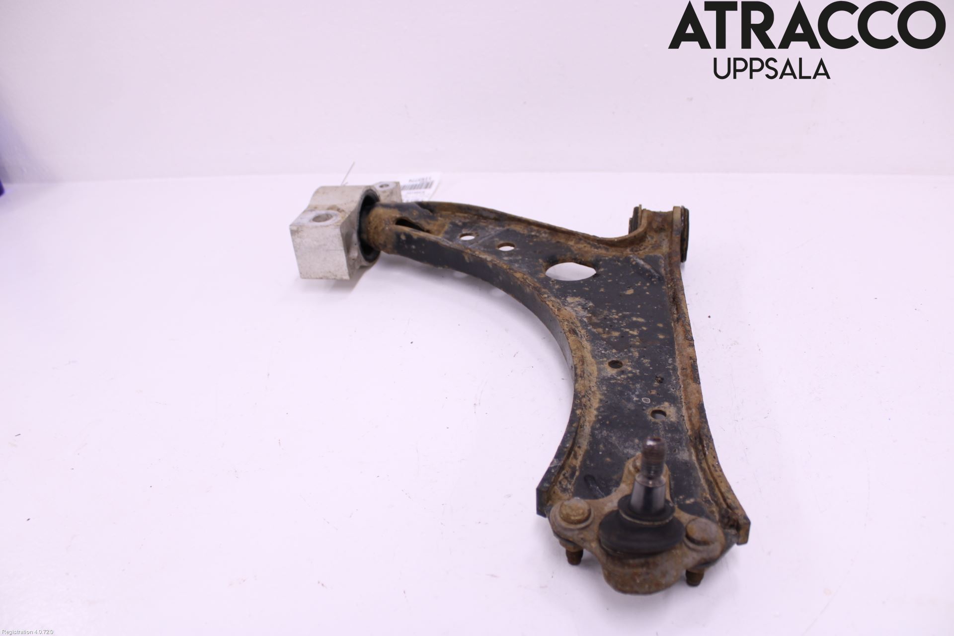Volkswagen VW GOLF V 04-09 Bärarm Fram Undre Hö