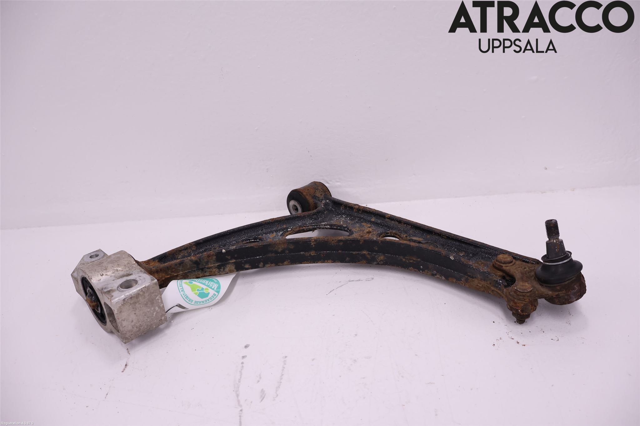 Volkswagen VW GOLF V 04-09 Bärarm Fram Undre Hö