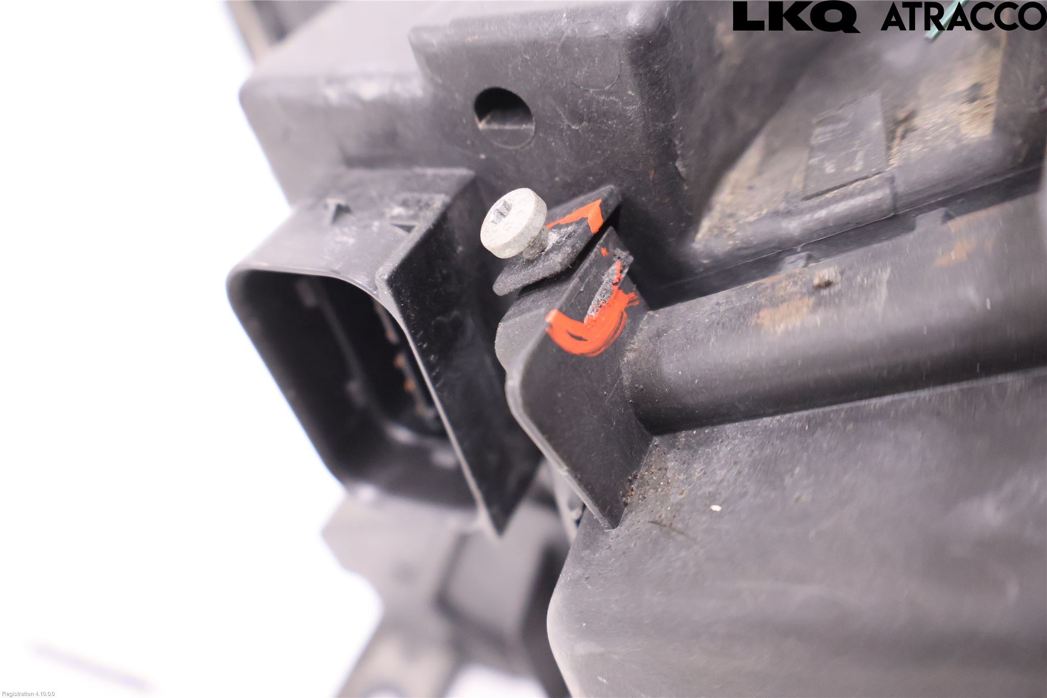 BMW X3 E83     03-10 Strålkastare Höger