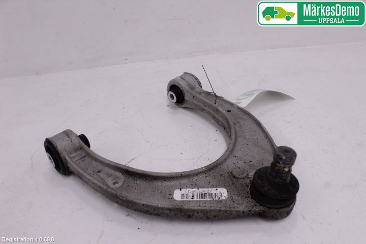 BMW 5 F10/F11/F18 09-17 Bärarm Fram Övre Vä